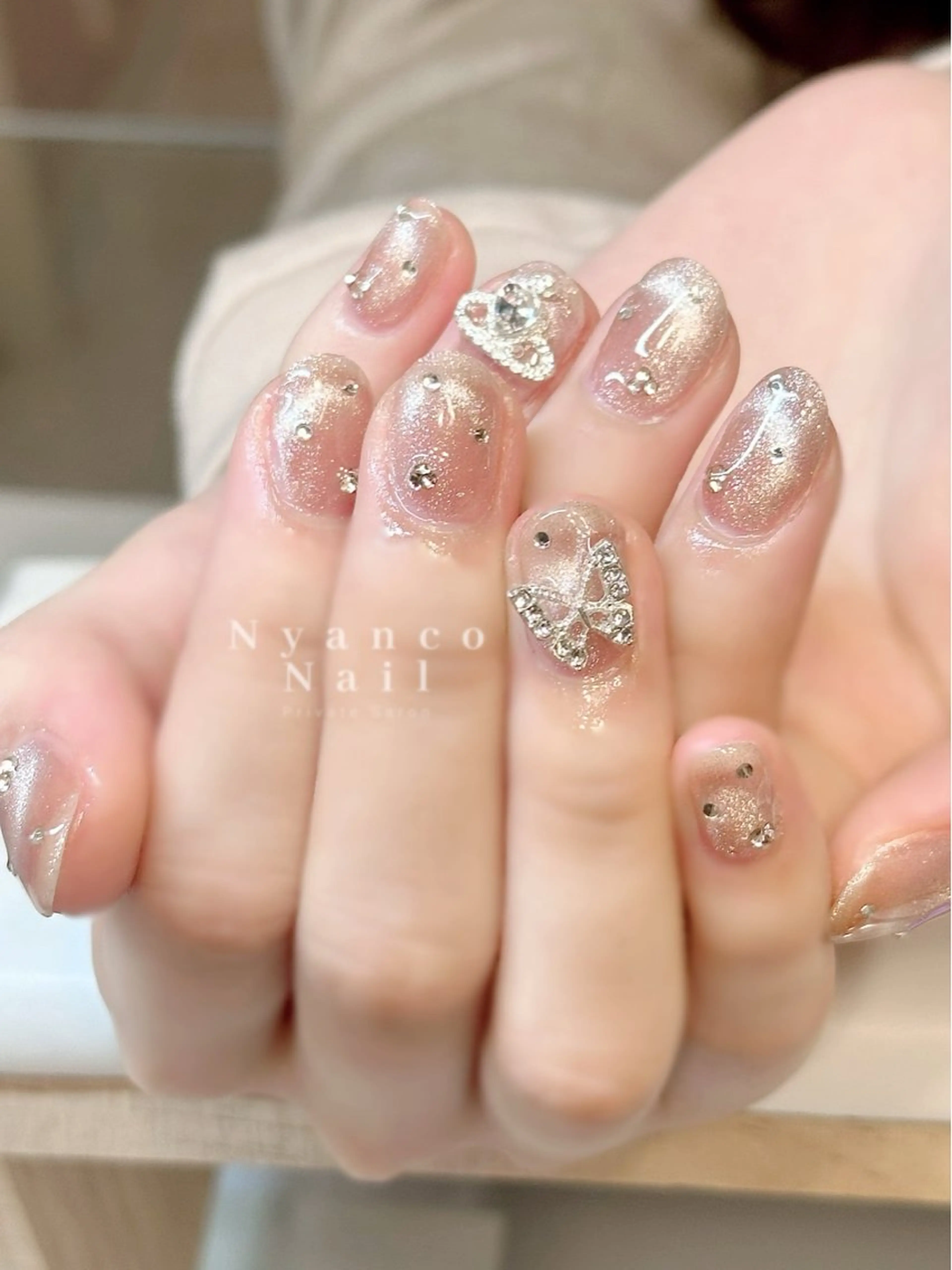 ネイル ジェルネイル キラキラネイル 韓国ネイル マグネットネイル ピンク Nyanco Nailのネイルデザイン