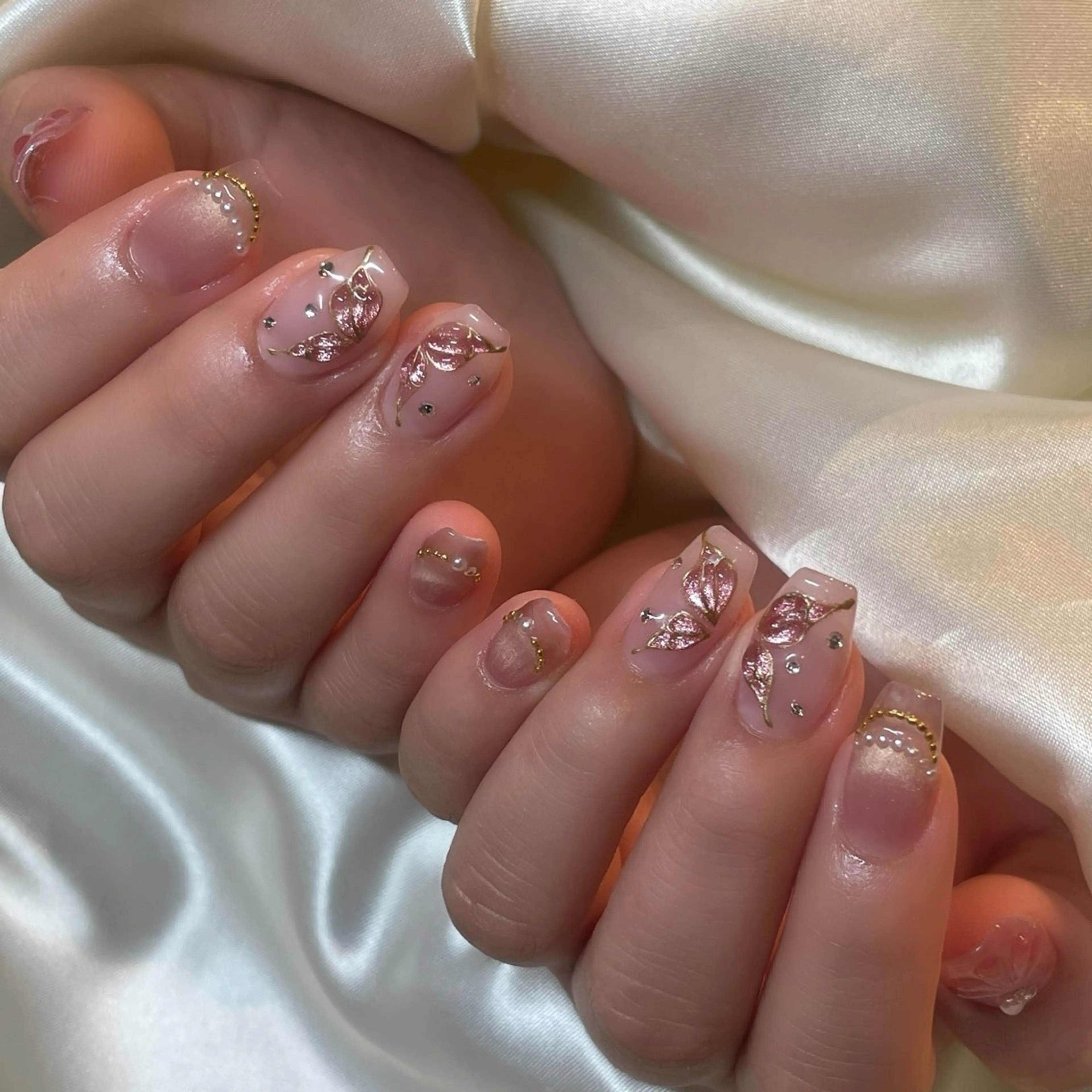 ネイル 久屋大通 elfin Moeのネイルデザイン