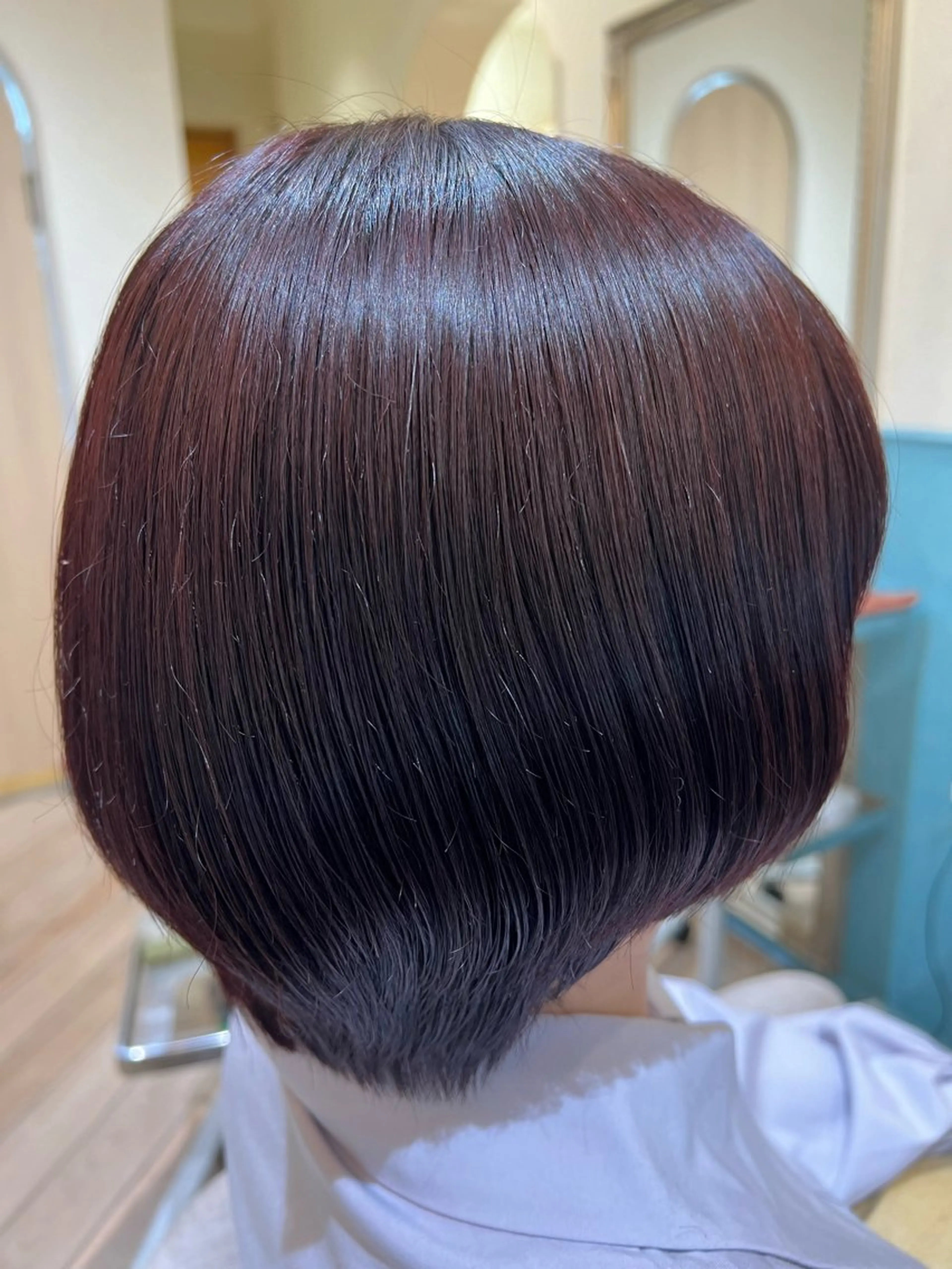 ショート カラー カット ヘアカラー トリートメント 城 梨音のヘアスタイル