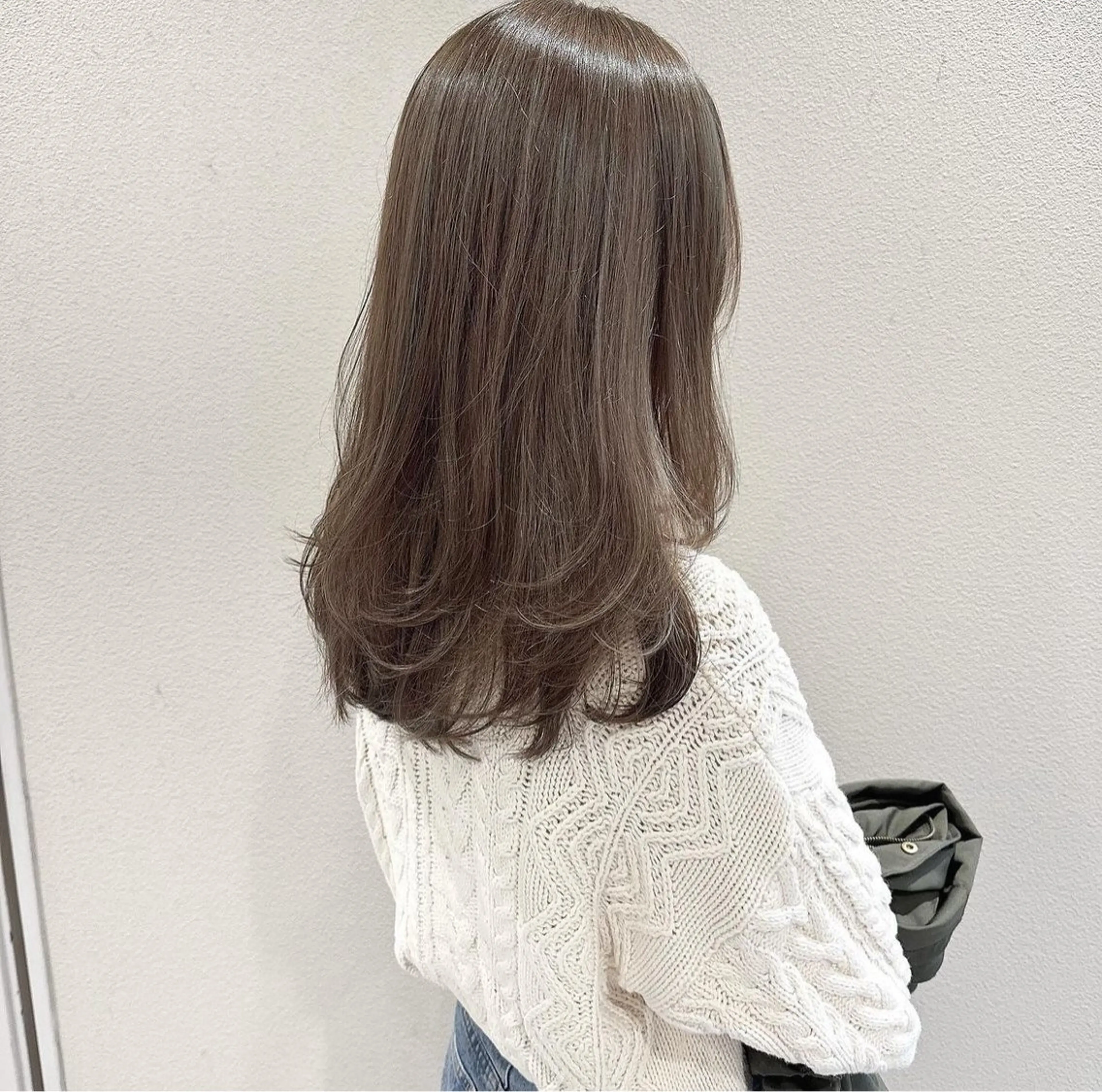 セミロング ヘアカラー 髪質改善/艶カラー /透明感/石田桃子のヘアスタイル