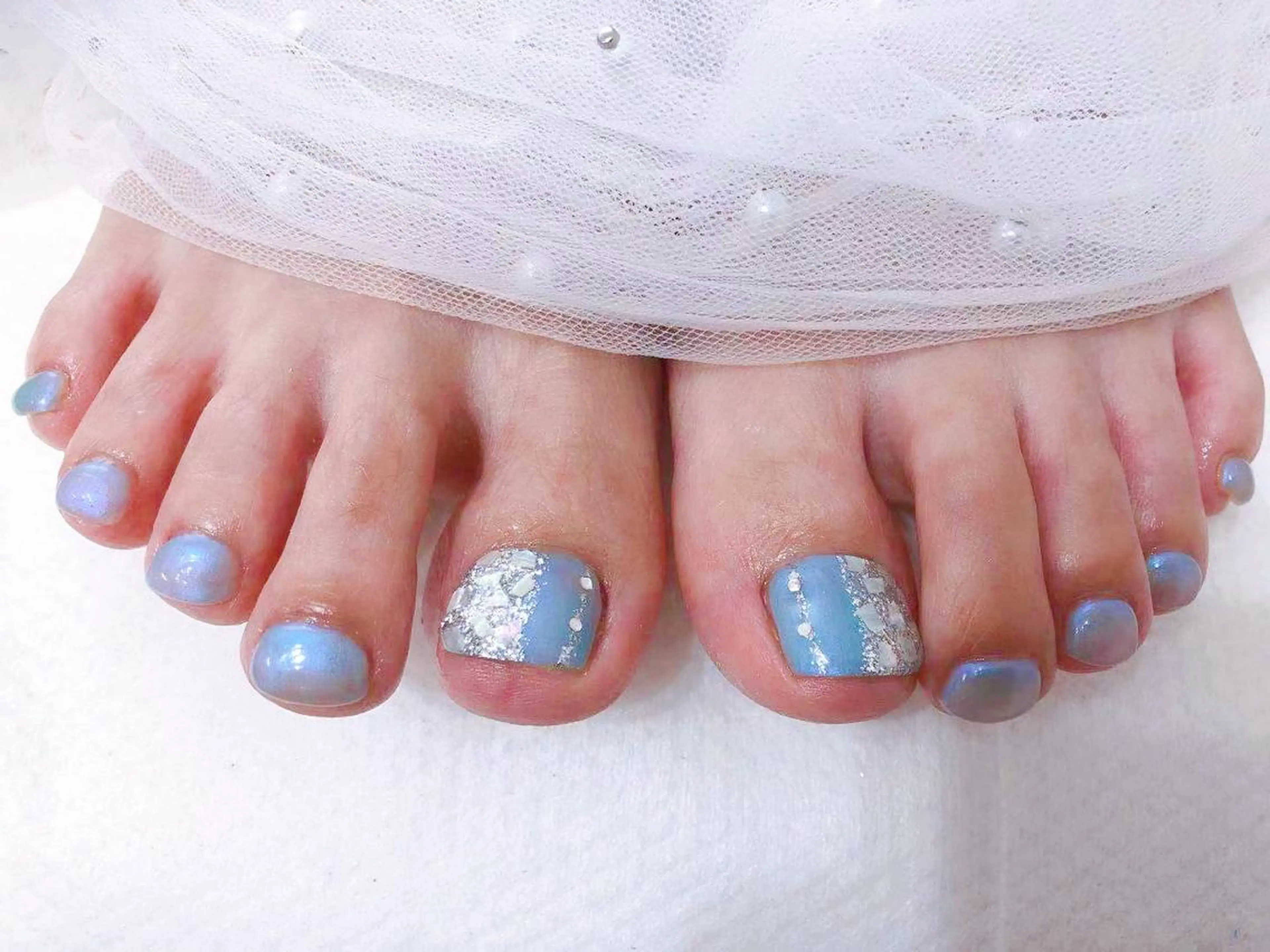 ネイル フットネイル マジック ミラーのネイルデザイン