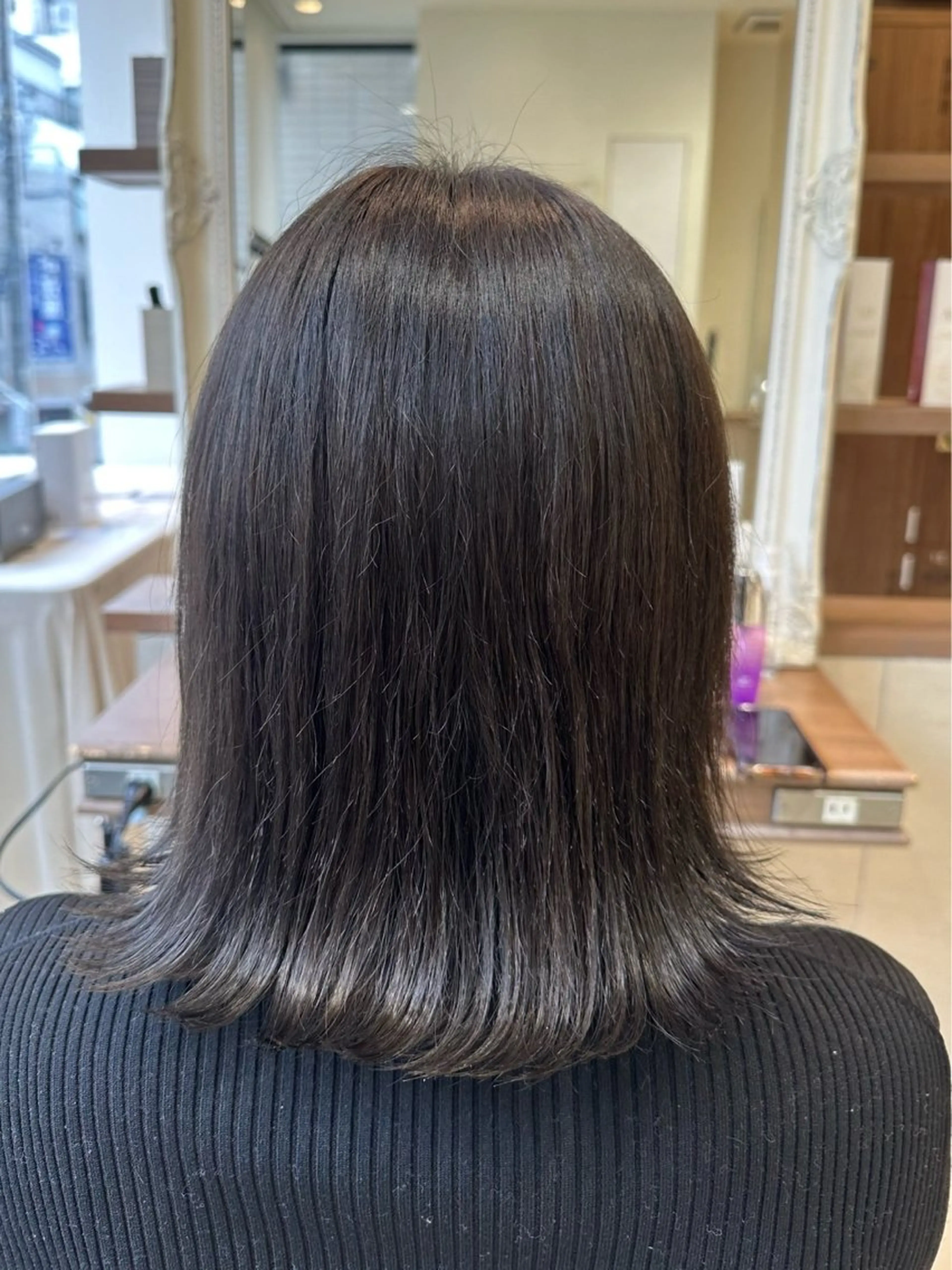 セミロング 佐藤 【艶髪縮毛】のヘアスタイル