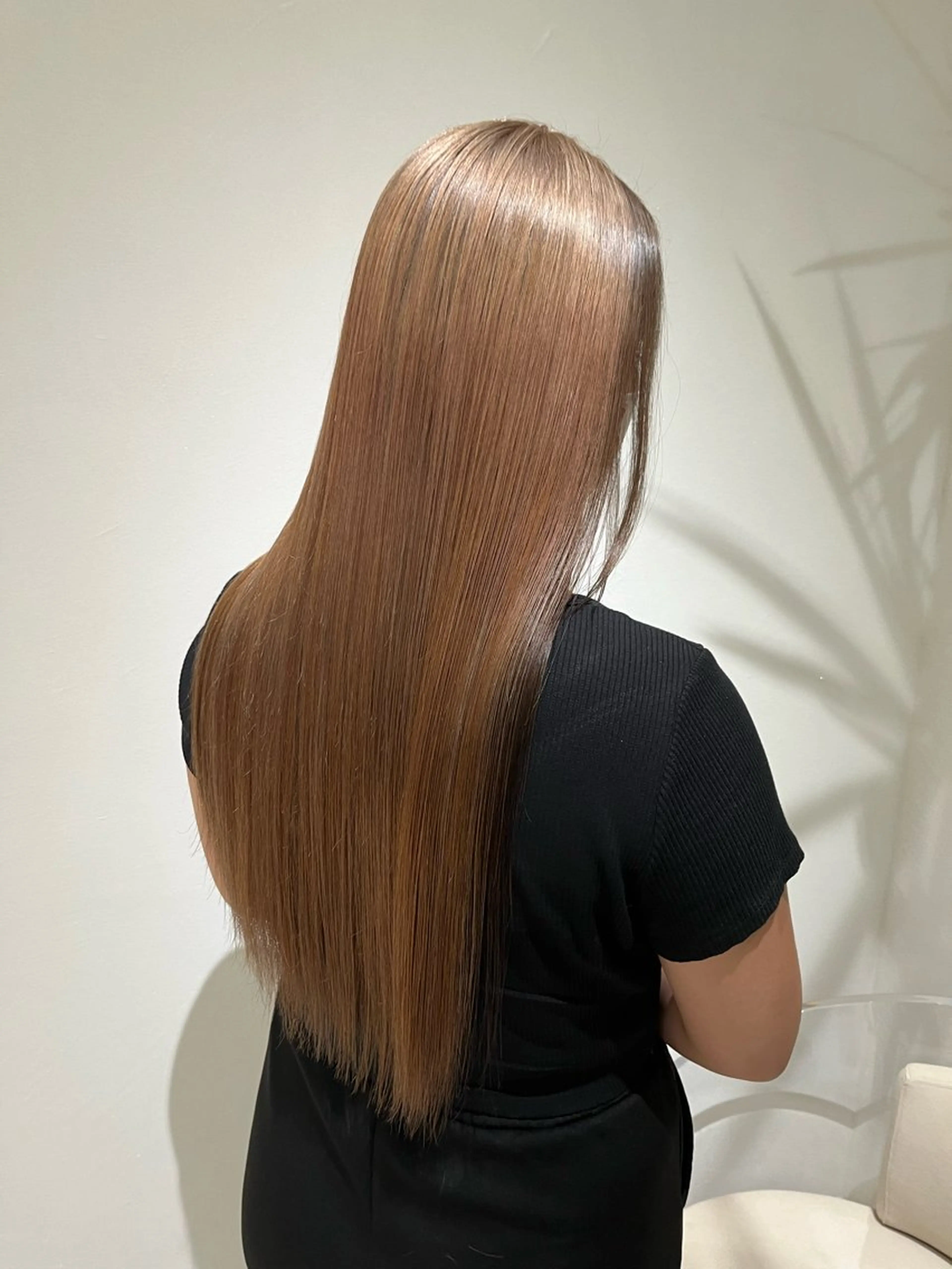 セミロング カラー デザインカラー 顔周りカット カット ヘアカラー トリートメント レイヤー似合わせ 透明感カラーりきやのヘアスタイル