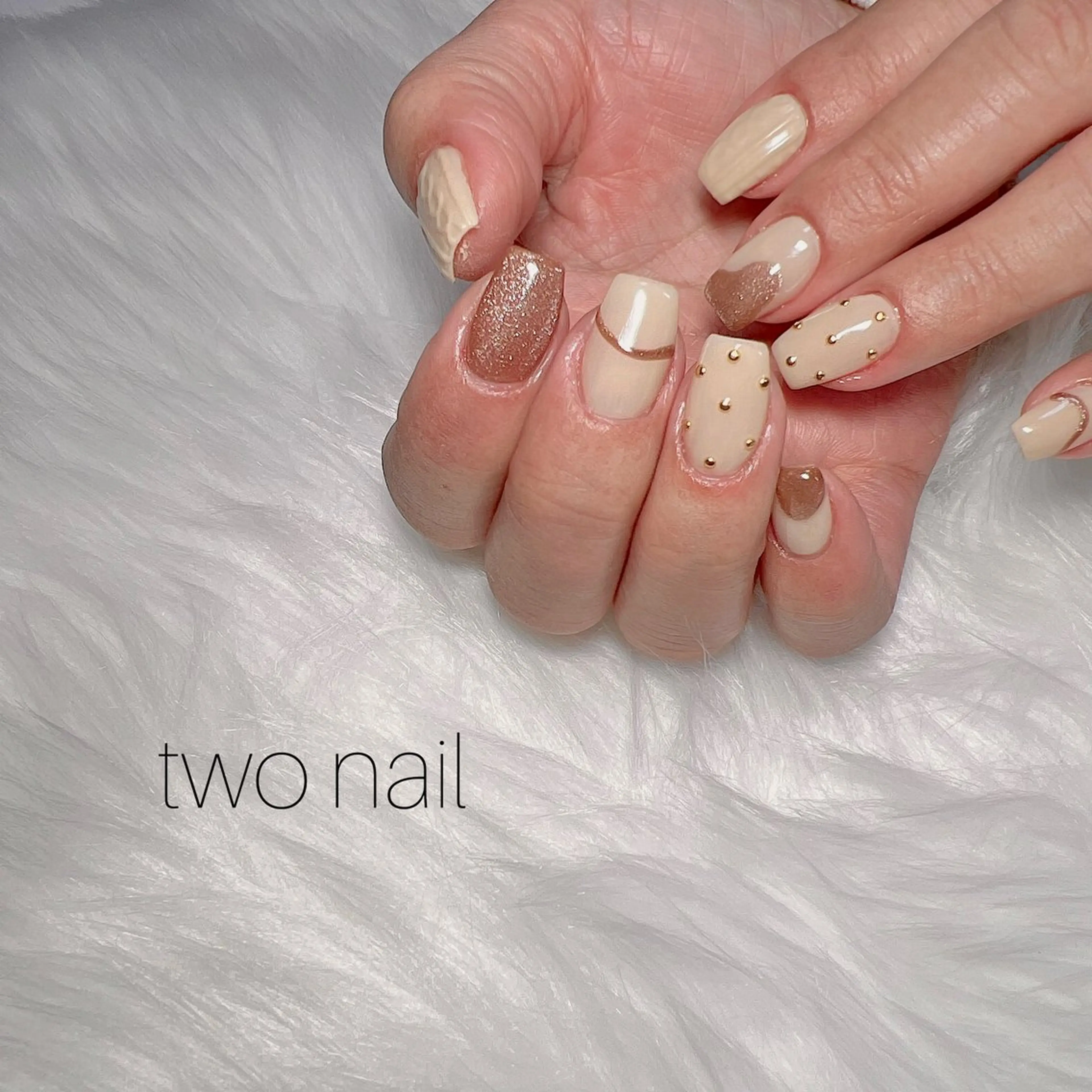 ネイル アートネイル ブラウン マグネットネイル ネイルチップ ホワイト ハンドネイル two nailのネイルデザイン
