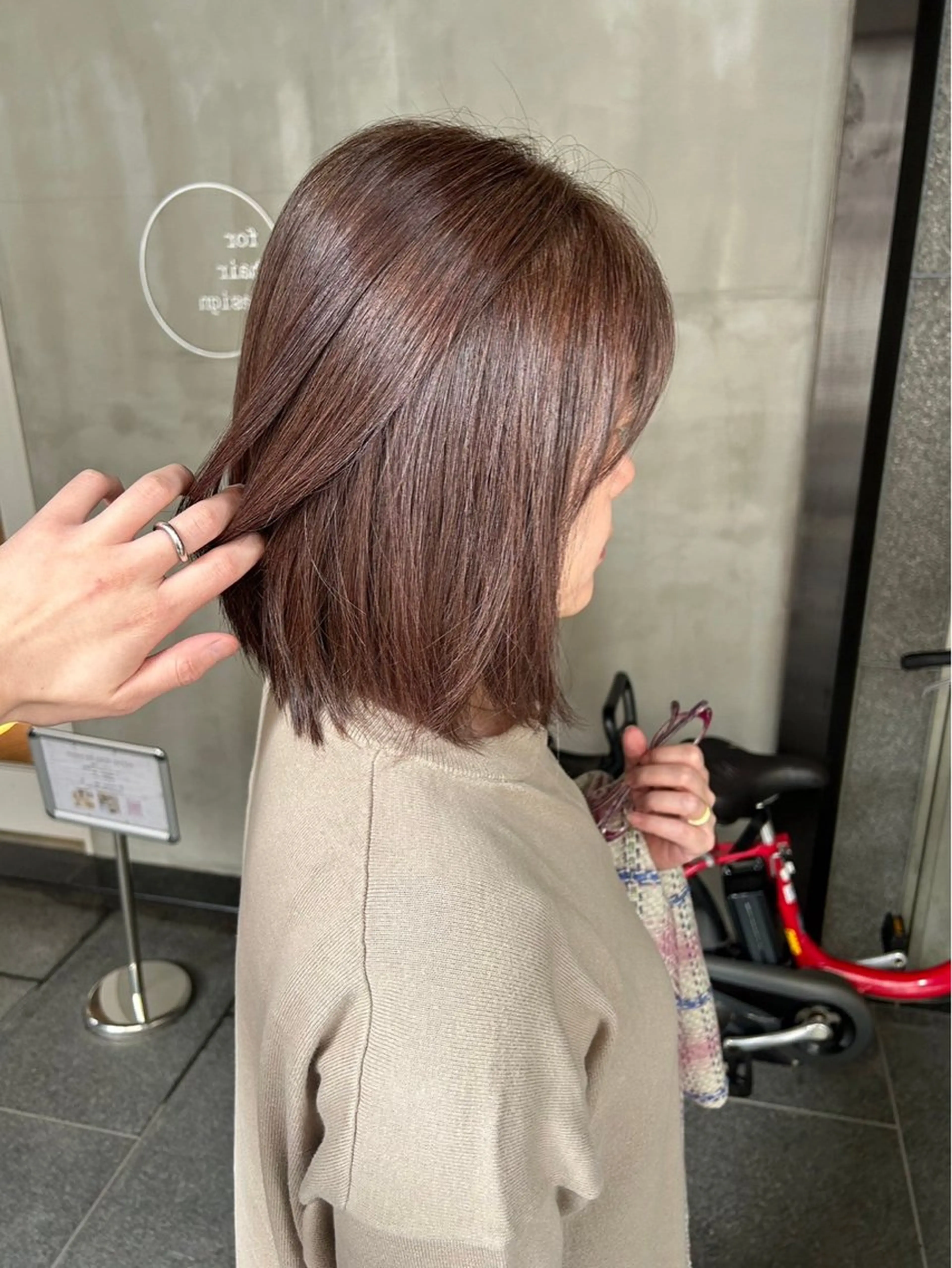 セミロング カラー 脱白髪染め❕白髪 ぼかし特化🌟ヨコタのヘアスタイル