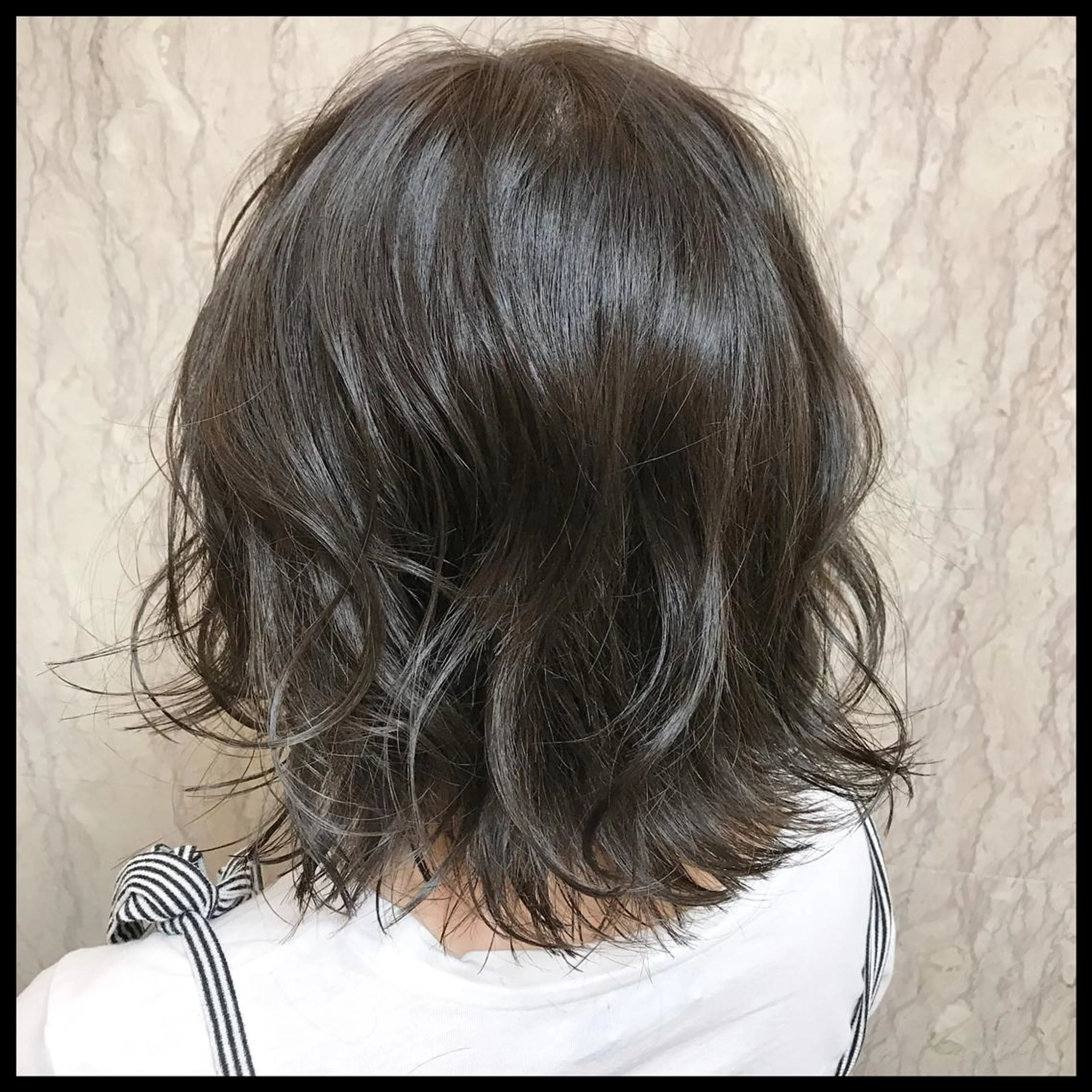 カラー 黒髪 透明感カラー ハイライトカラー 似合わせ/ブリーチ カラー.岡田友仁のヘアスタイル