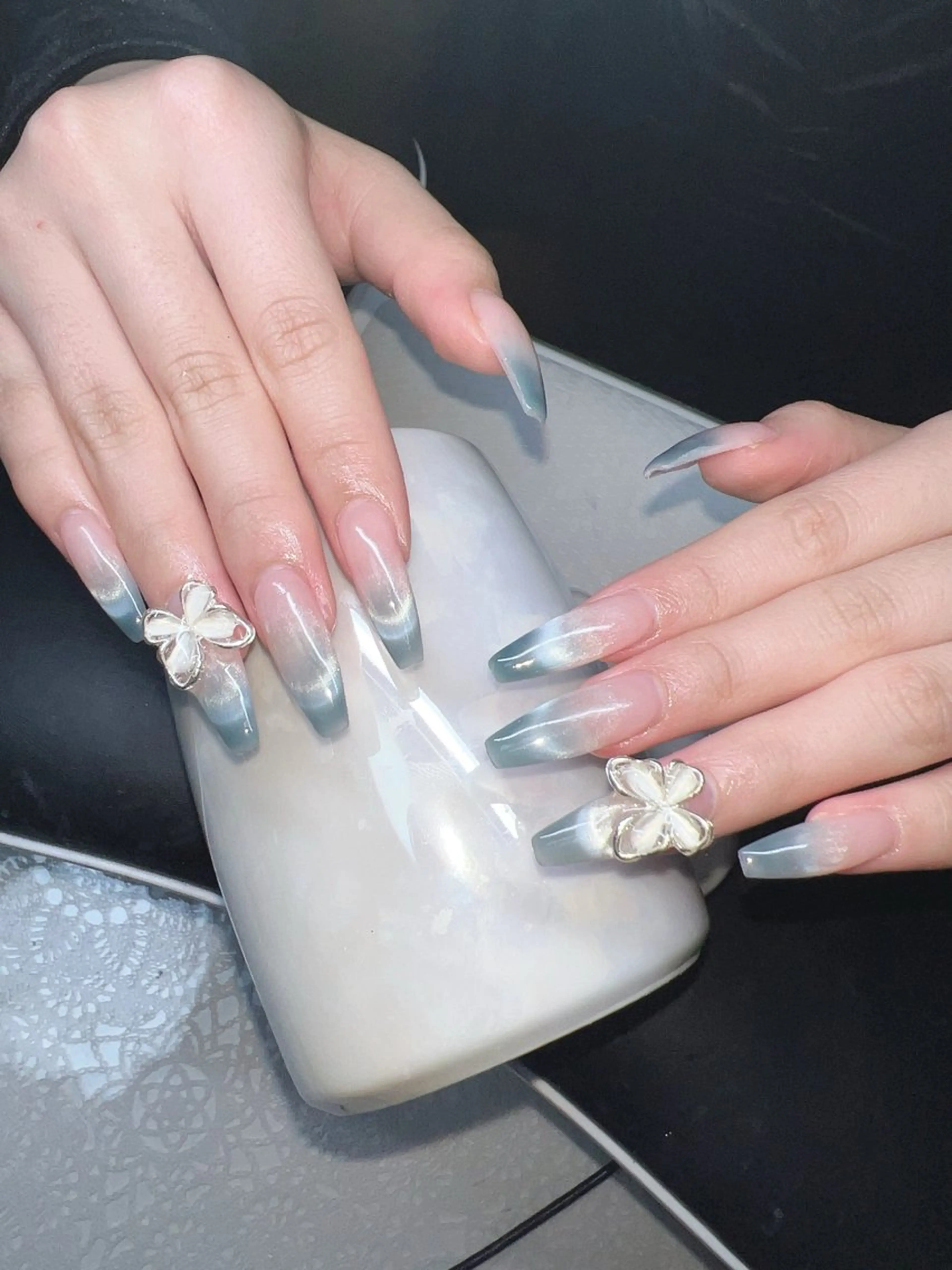 ネイル Lee Nailsのネイルデザイン