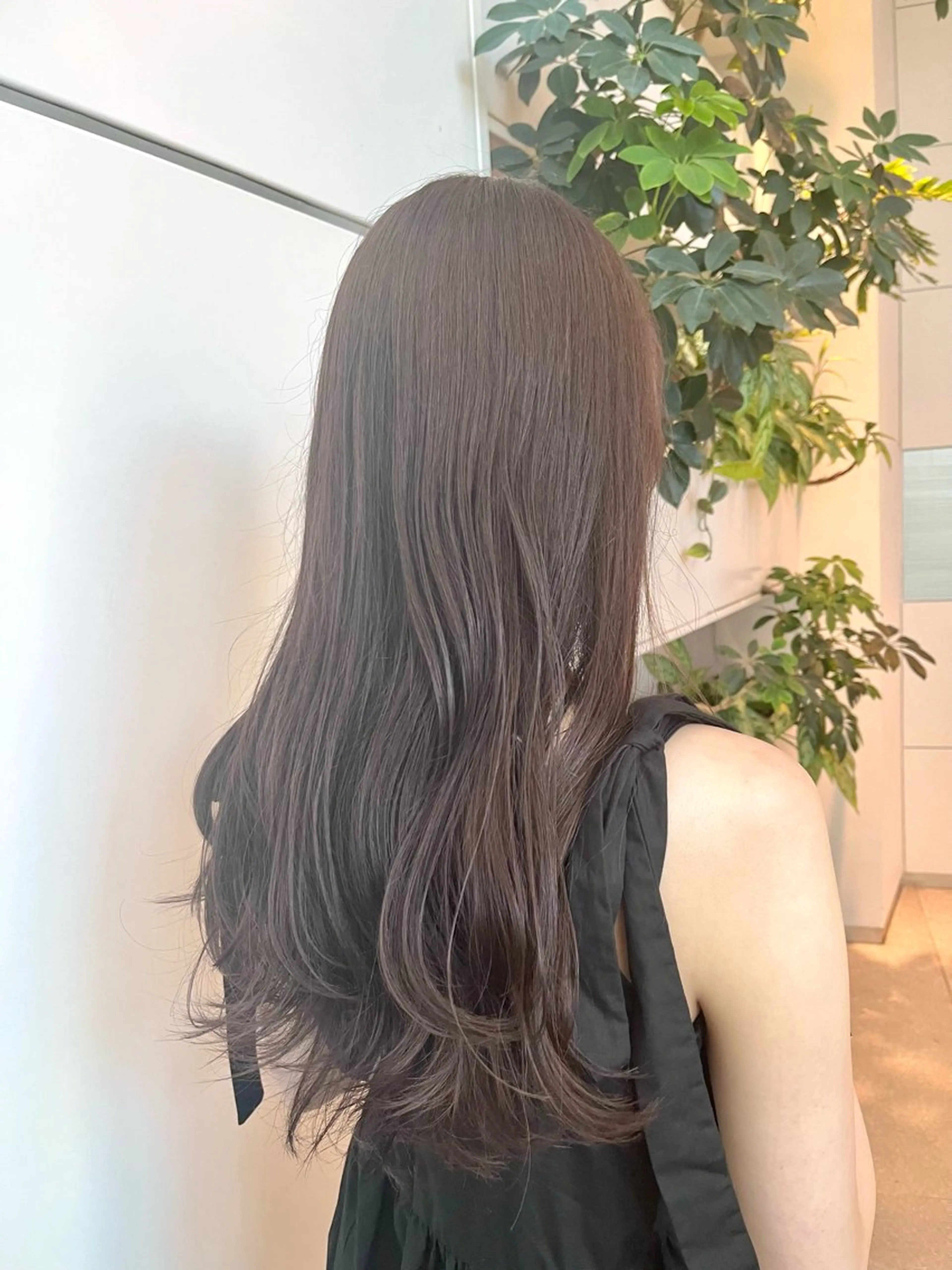 ロング カラー ブラウンカラー オリーブブラウン レイヤーカット くさかみさき🌼暖色 /耳つぼ/オタク🌼のヘアスタイル