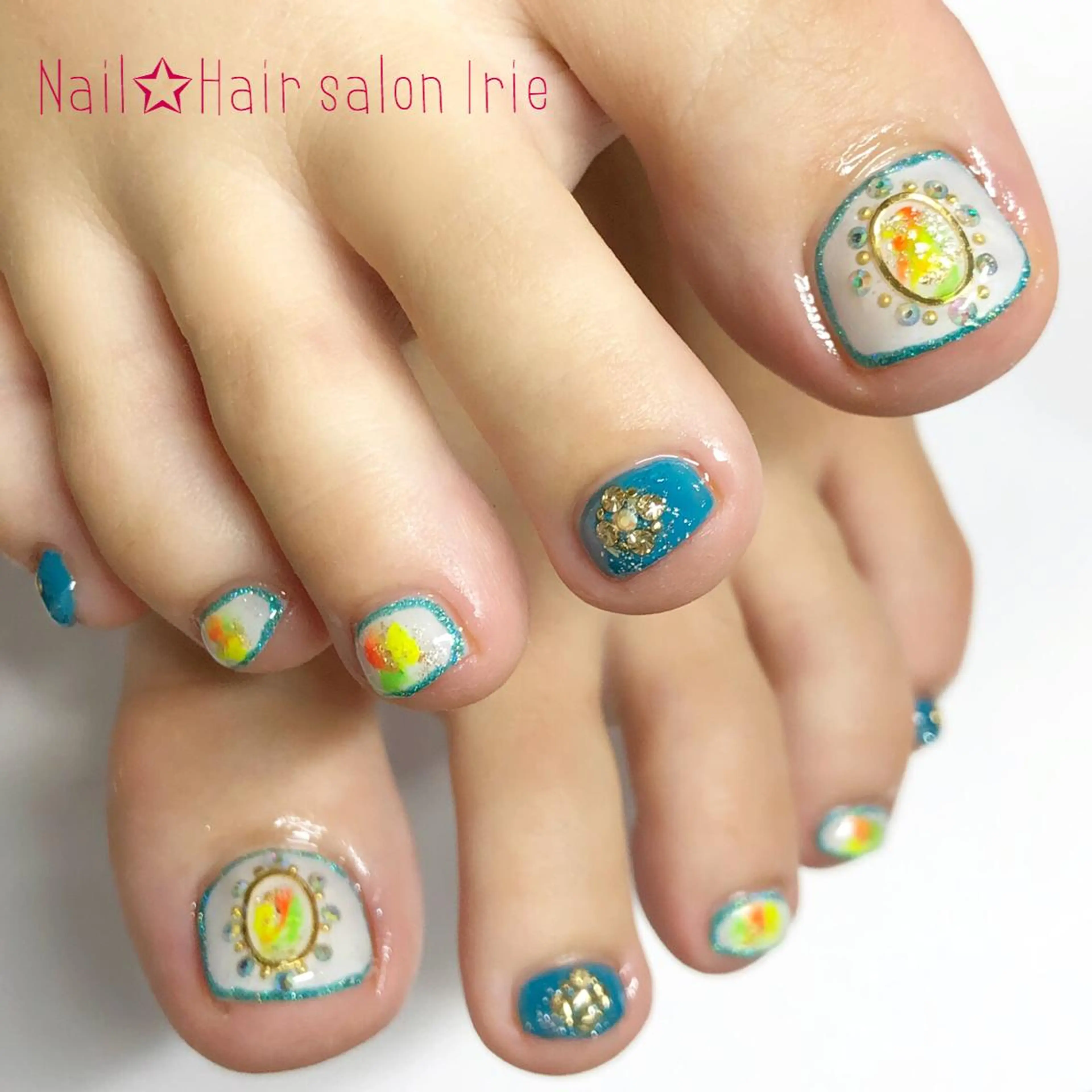 ネイル フットネイル 與儀 知佳のネイルデザイン