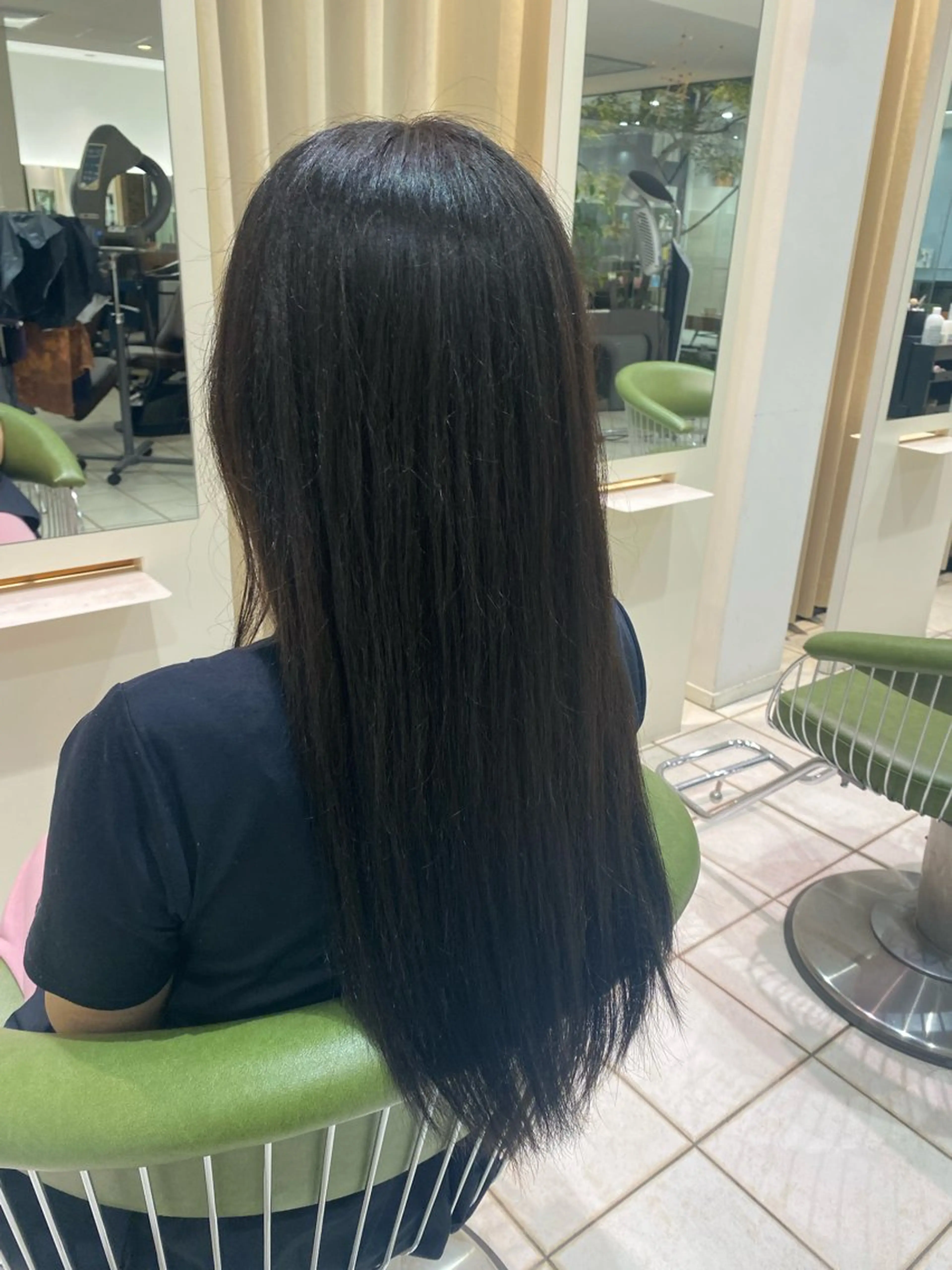 ロング カラー トリートメント serio miai 石原麻尋のヘアスタイル