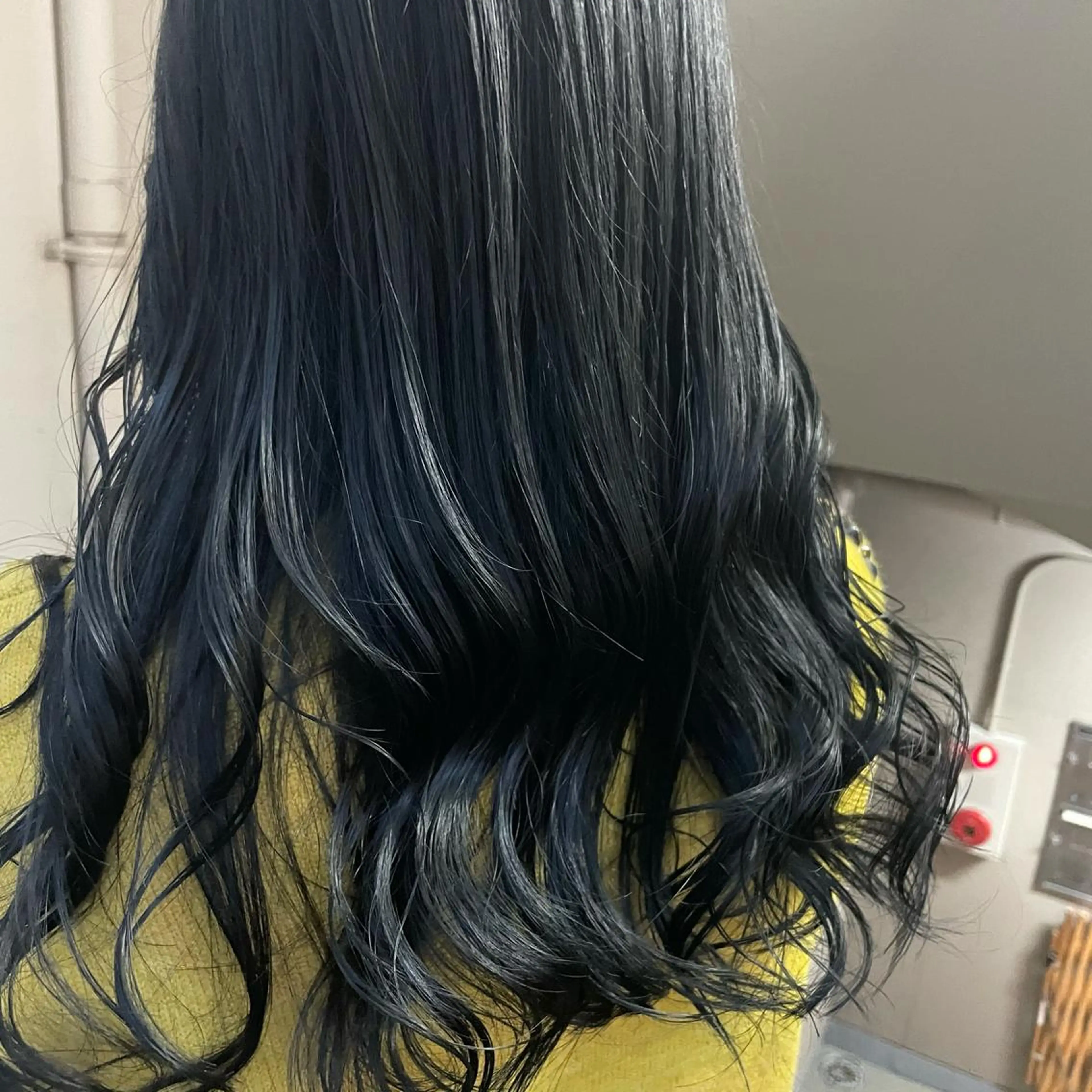 ミディアム カラー パーマ ヘアアレンジ メンズ キッズ ネイル マツエク・マツパ 切りっぱなしヘアボブ ミディアムヘアRYOのヘアスタイル