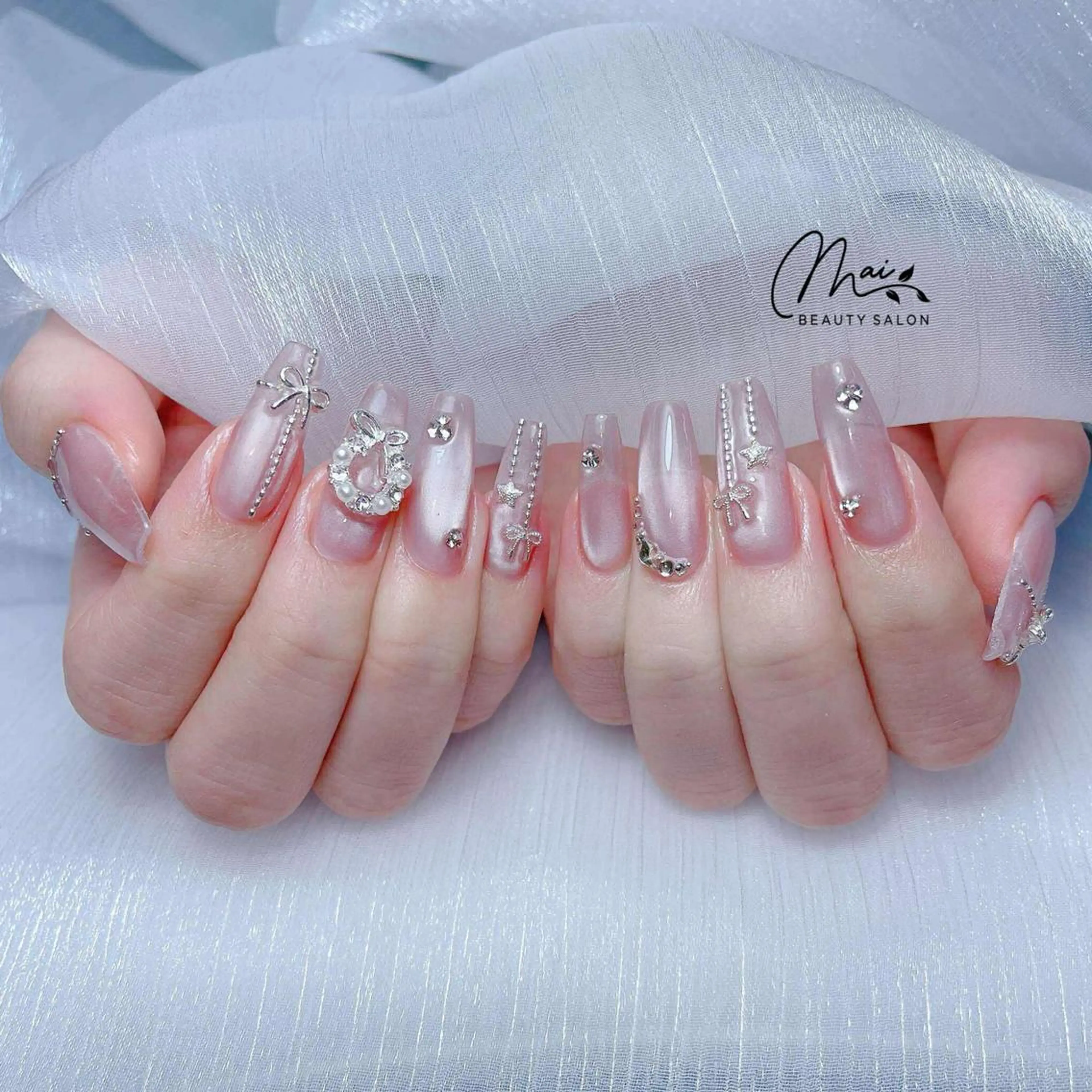 ネイル オーロラネイル チークネイル 長さ出し フラッシュネイル フットネイル MaiBeauty To  Toのネイルデザイン