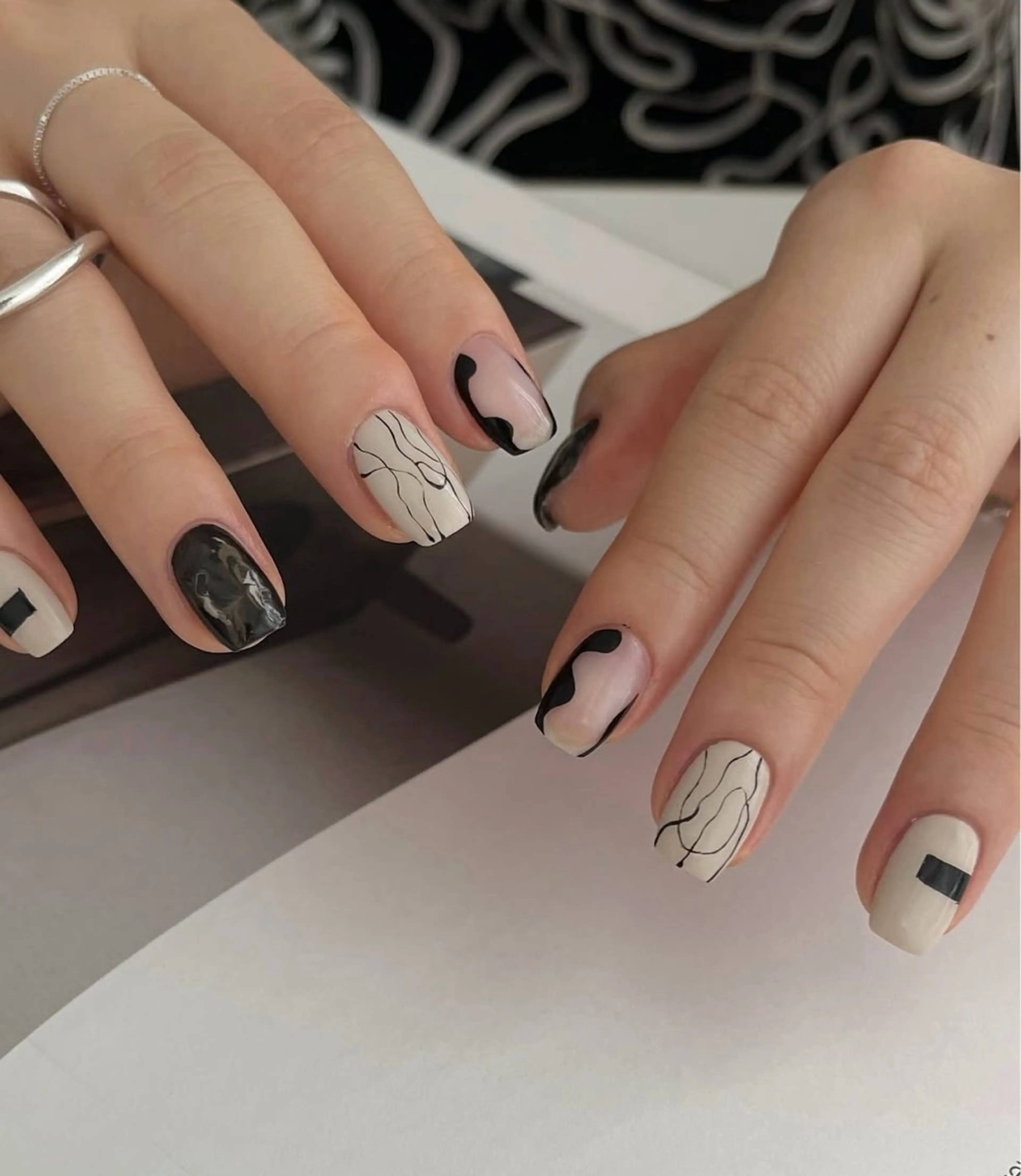 【素材撮りモデル】当店デザイン固定(オフ込み)の写真