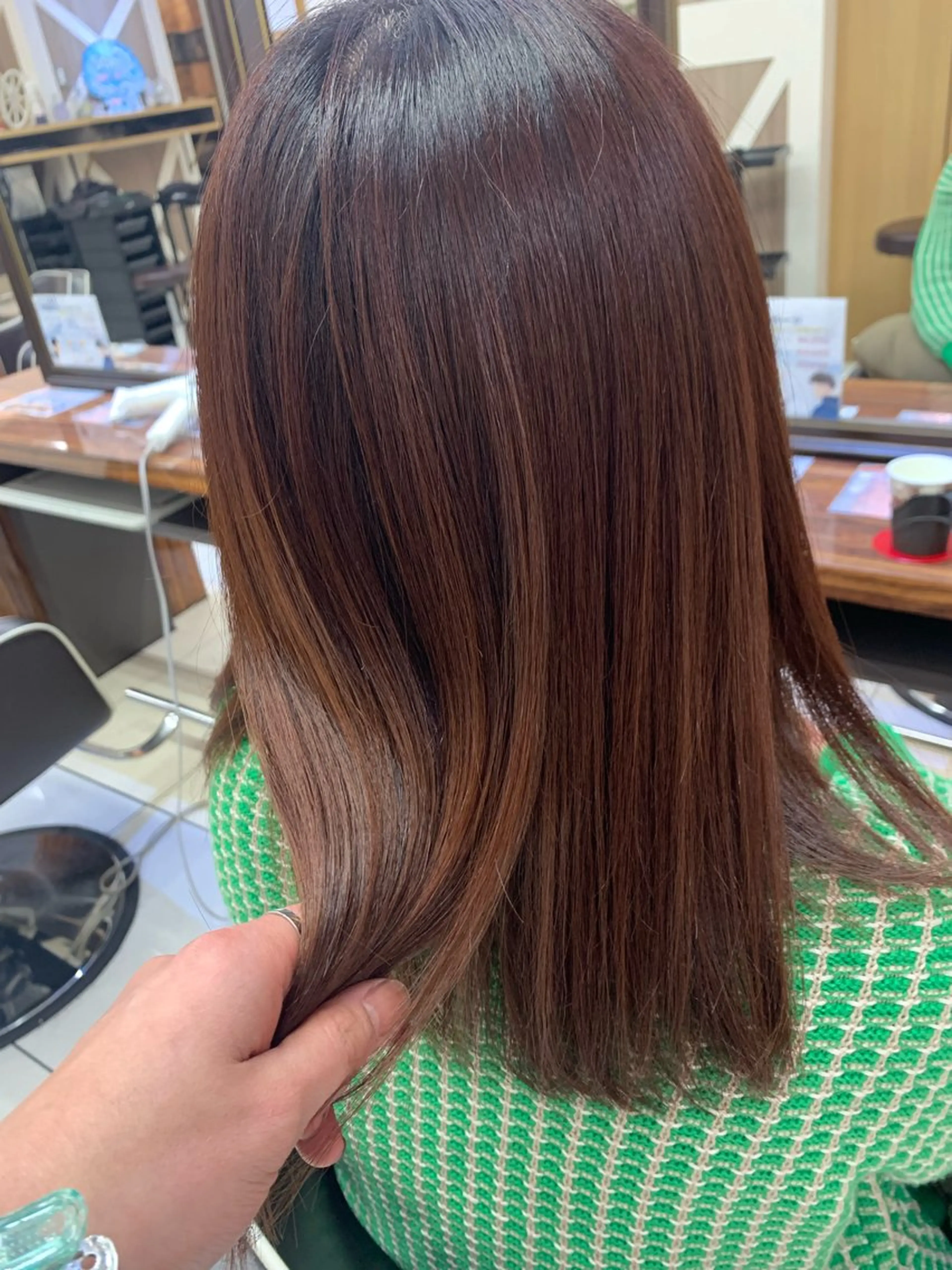 ミディアム カラー EARTH kazu🐰のヘアスタイル