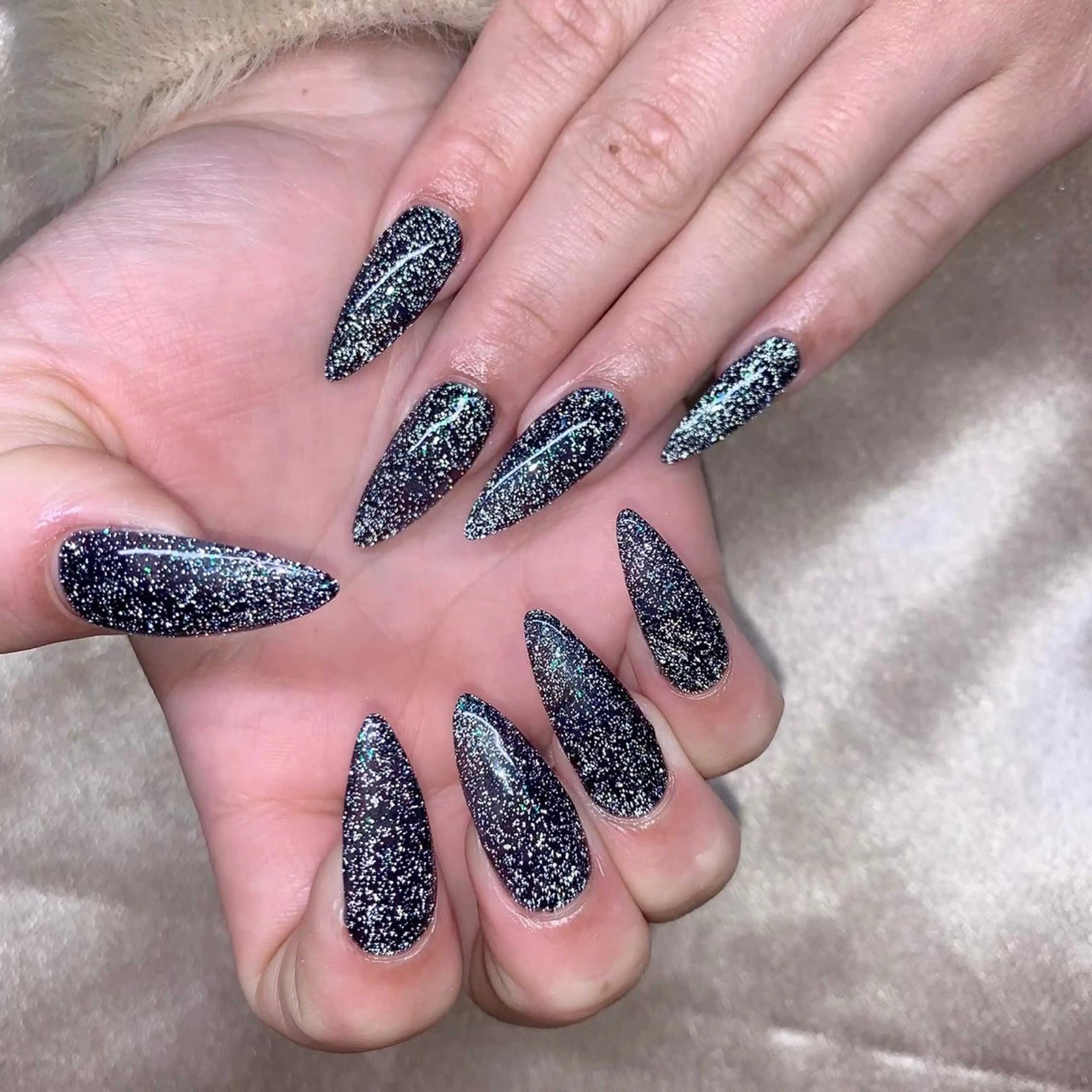 ネイル 長さ出し ラメ(グリッター) ワンカラーネイル シンプルネイル ハンドネイル chai 上本町 sakuraのネイルデザイン