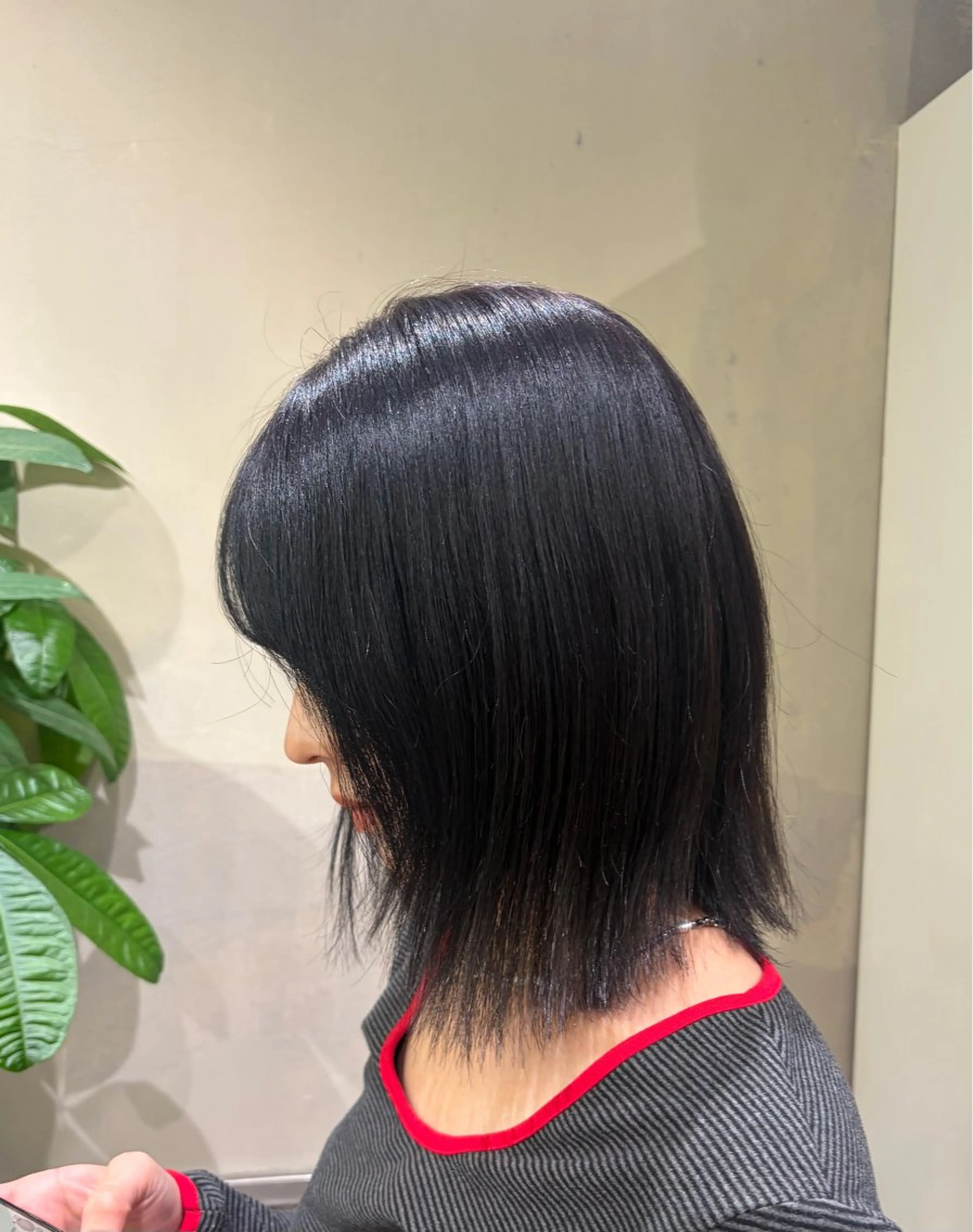 ショート カラー ディープラベンダー ラベンダーカラー ヘアカラー 湯浅 あや果のヘアスタイル