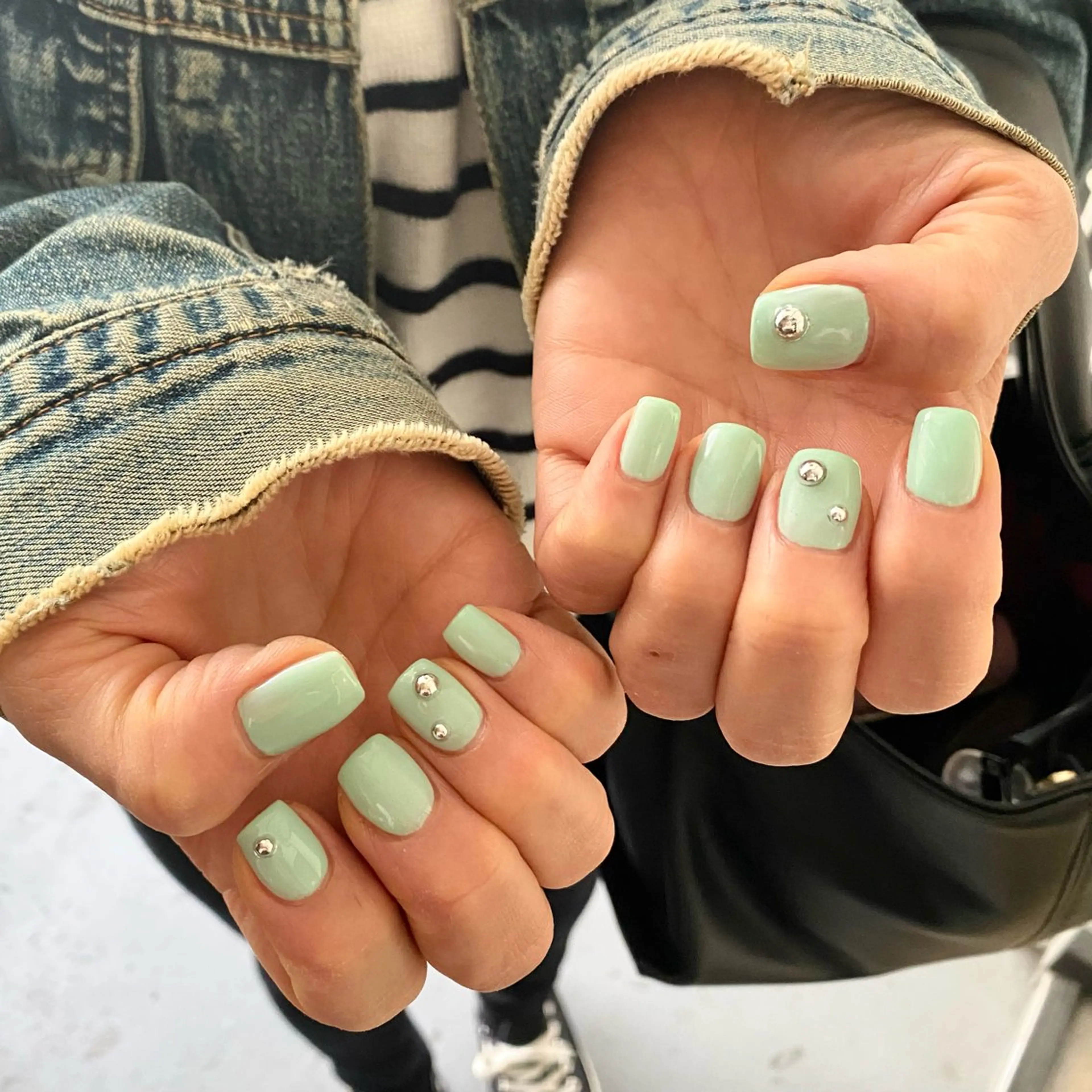 ネイル グリーン パステルネイル MAHO W 【深江橋店】のネイルデザイン