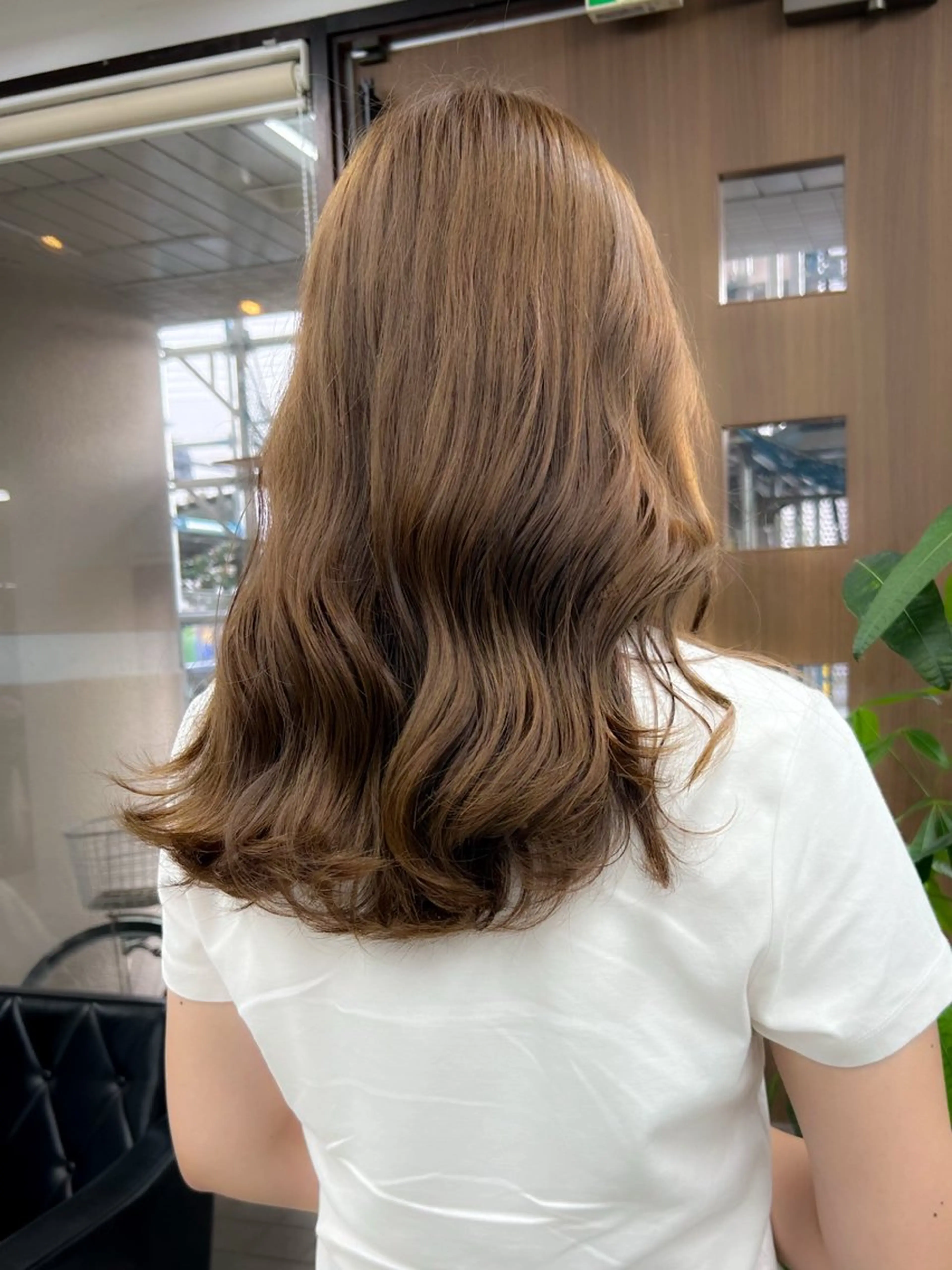 ミディアム ミルクティーブラウン ヘアカラー ダブルカラー/韓国 ヘア/さわのあかねのヘアスタイル