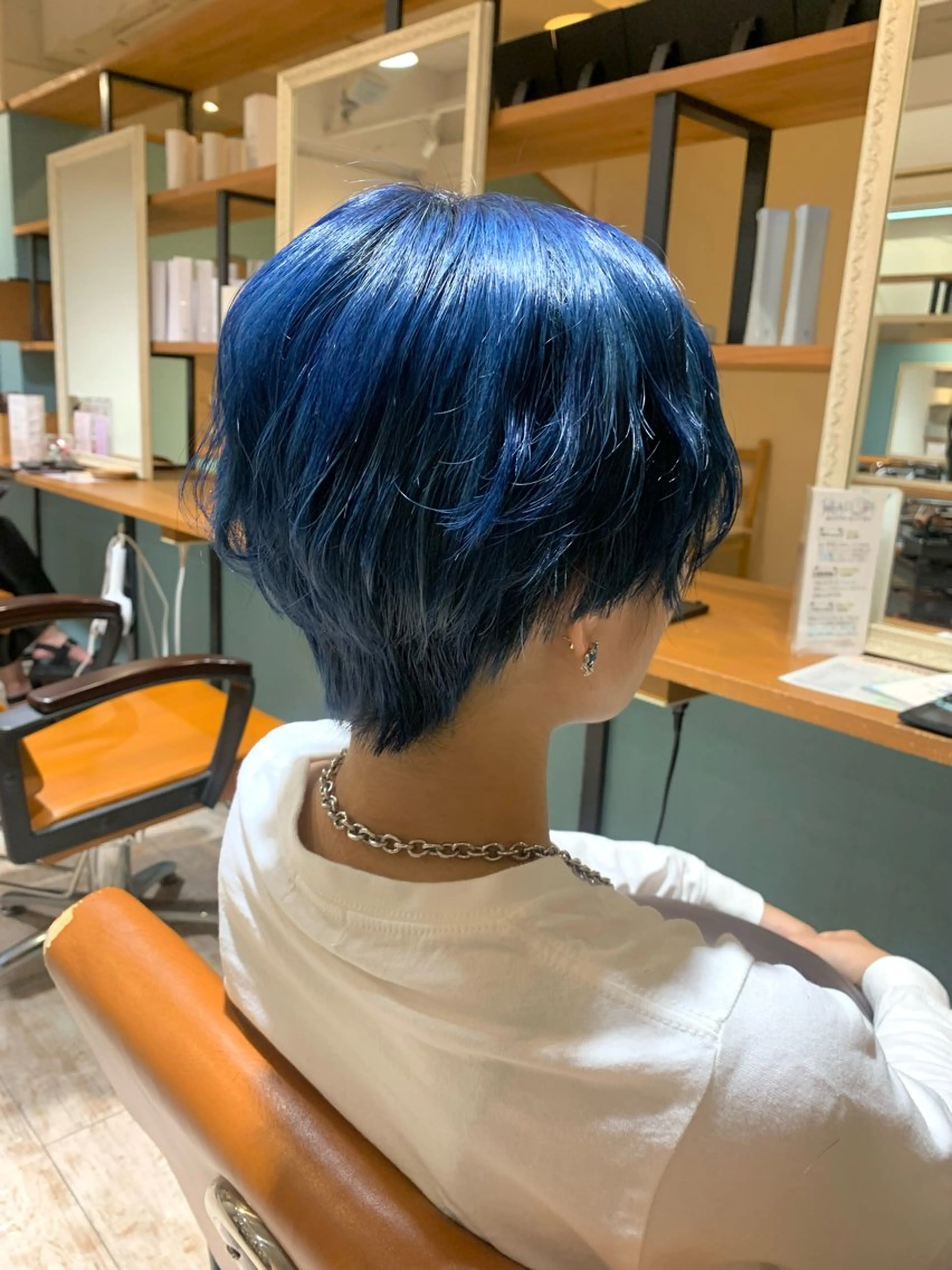 ショート ミルクティーベージュ の魔術師 manaeのヘアスタイル