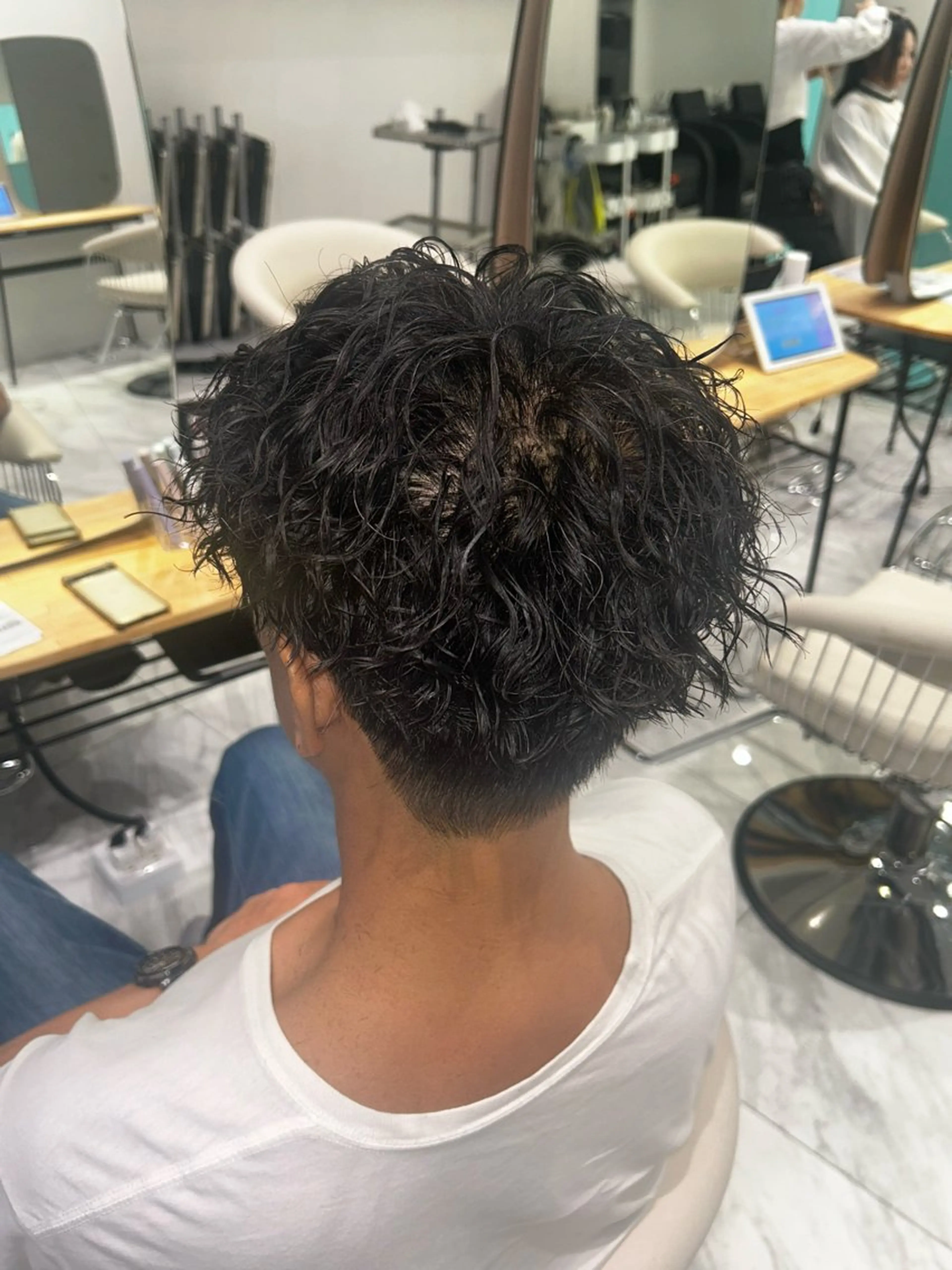 メンズ レイヤー／マツエク 💋𝑨𝑵𝑵𝑨のヘアスタイル