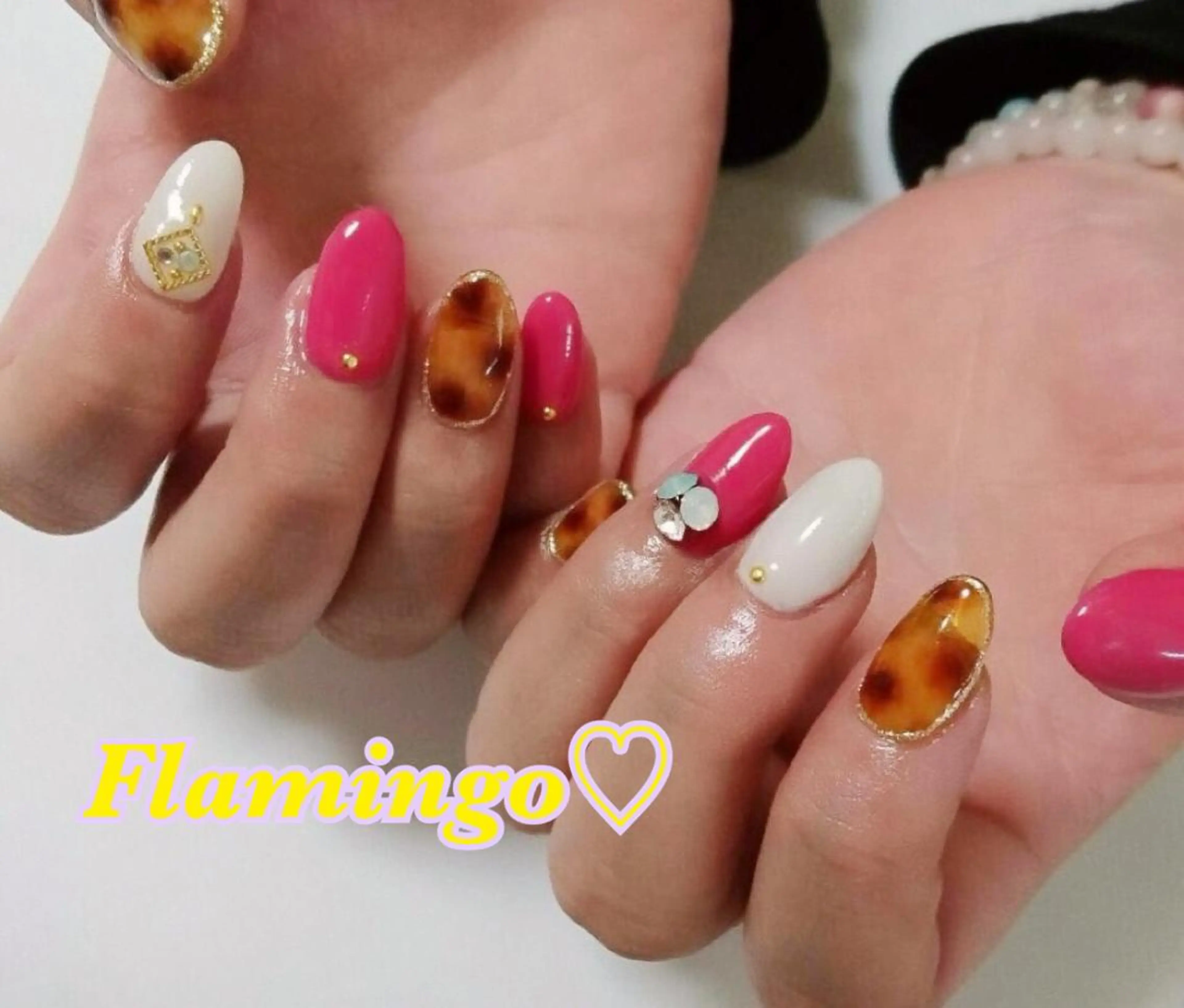 ネイル アートネイル ストーンネイル フィルイン／自爪育成 ／爪に優しい施術のネイルデザイン