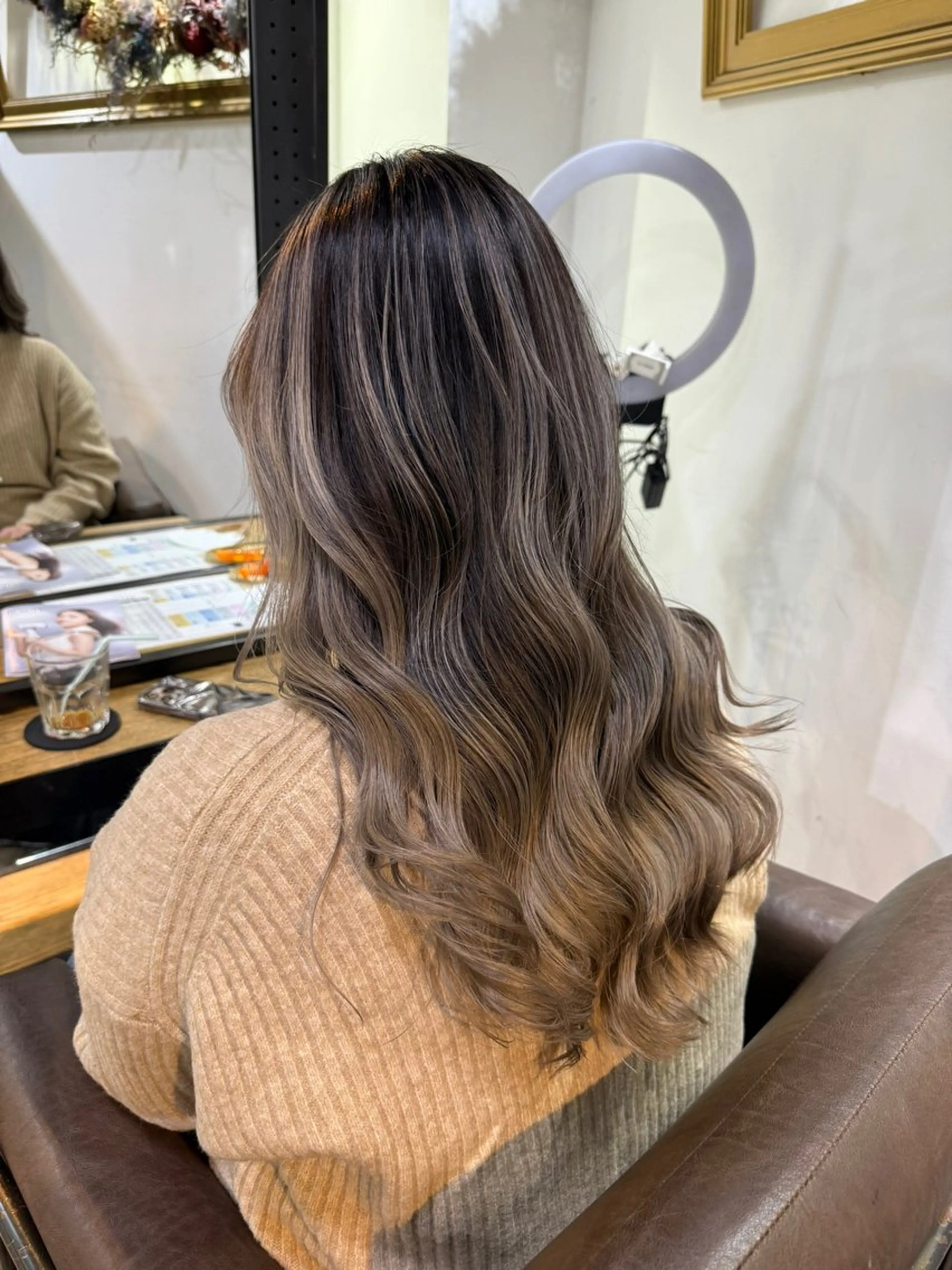 ロング レイヤーカット カット ヘアカラー 山影✨バレイヤージュ ハイライト✨メンズ◎のヘアスタイル