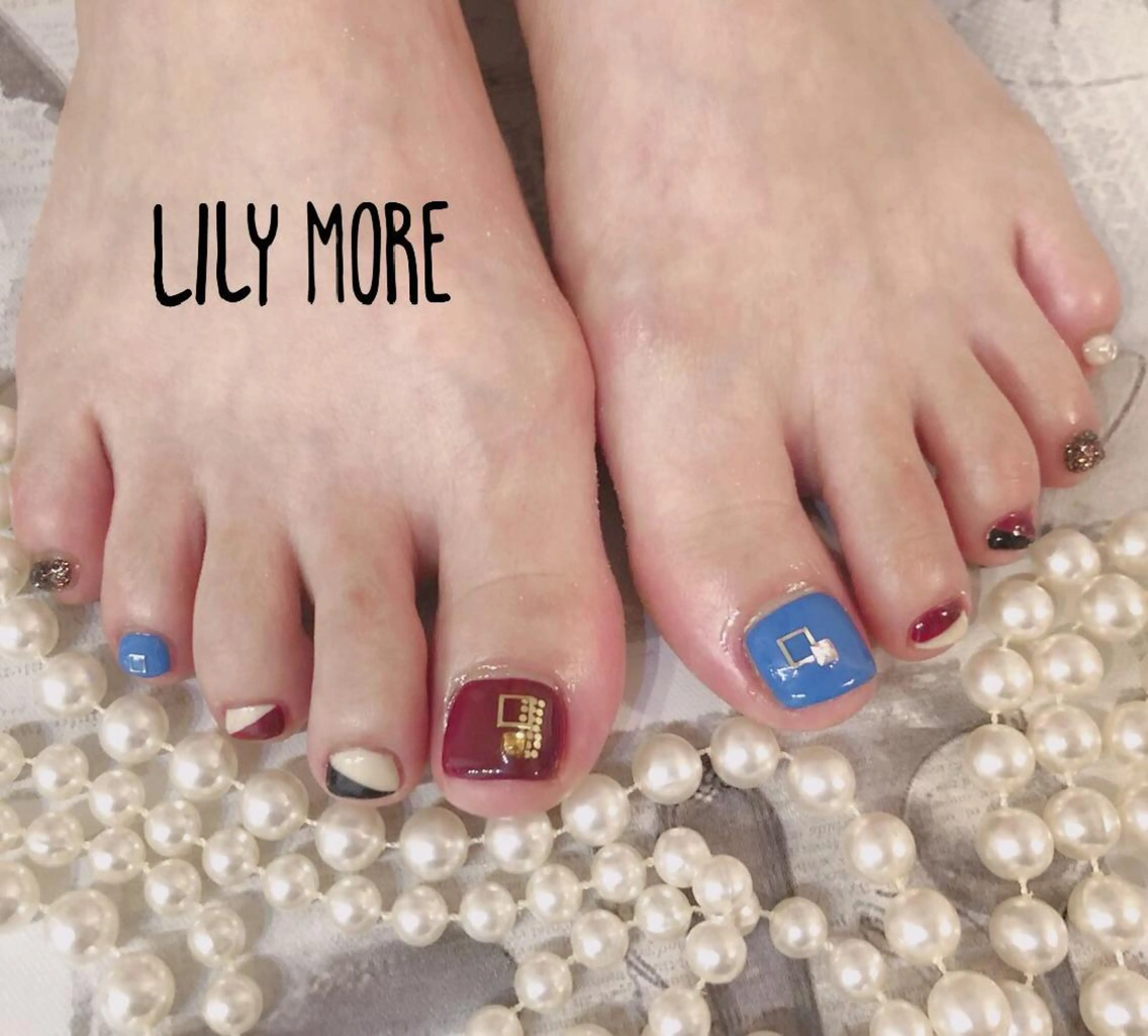 ネイル フットネイル Lily closetのネイルデザイン