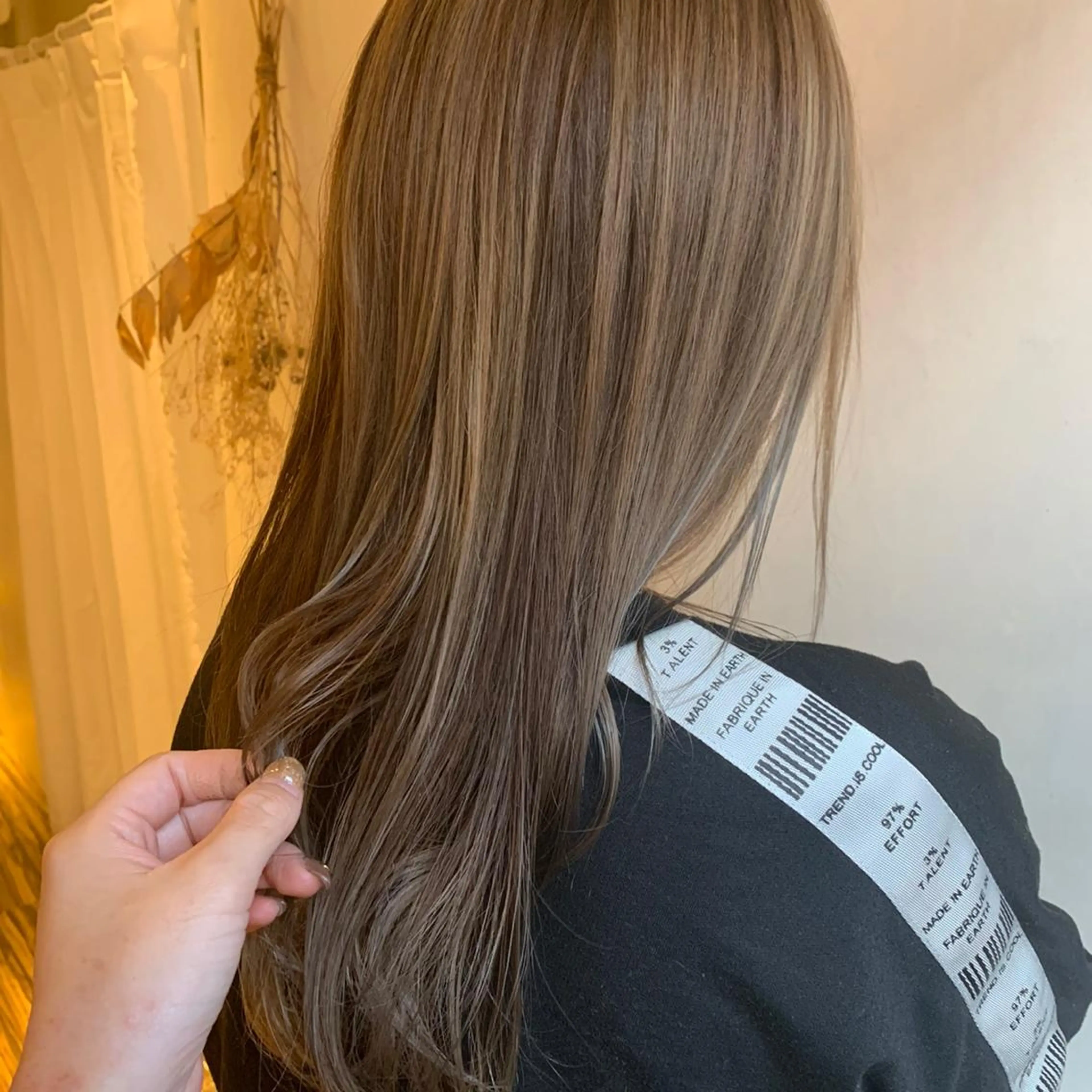 セミロング 龍 門のヘアスタイル