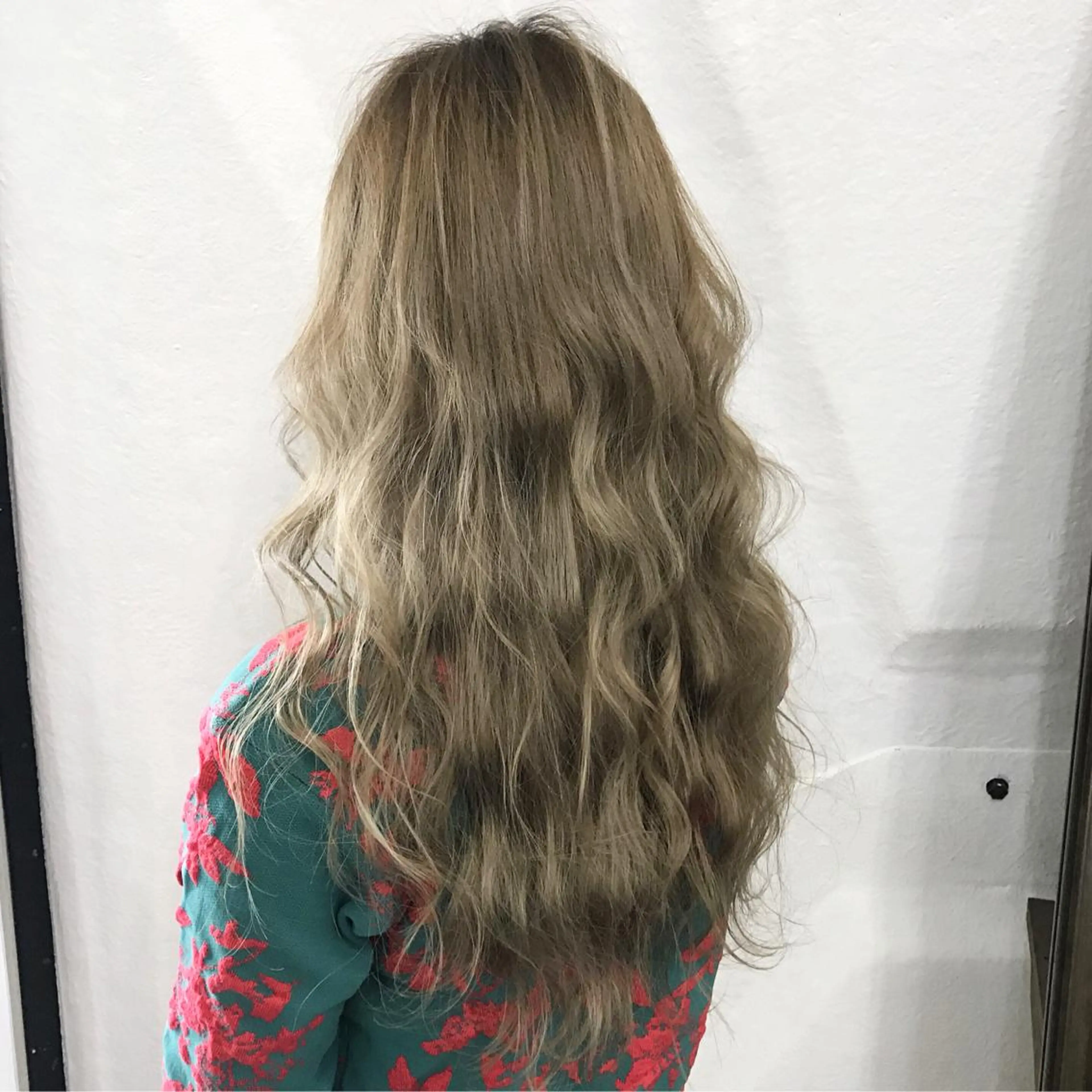 カラー ブリーチ ブロンド K-POP好き美容師 🇰🇷Kai.Yのヘアスタイル