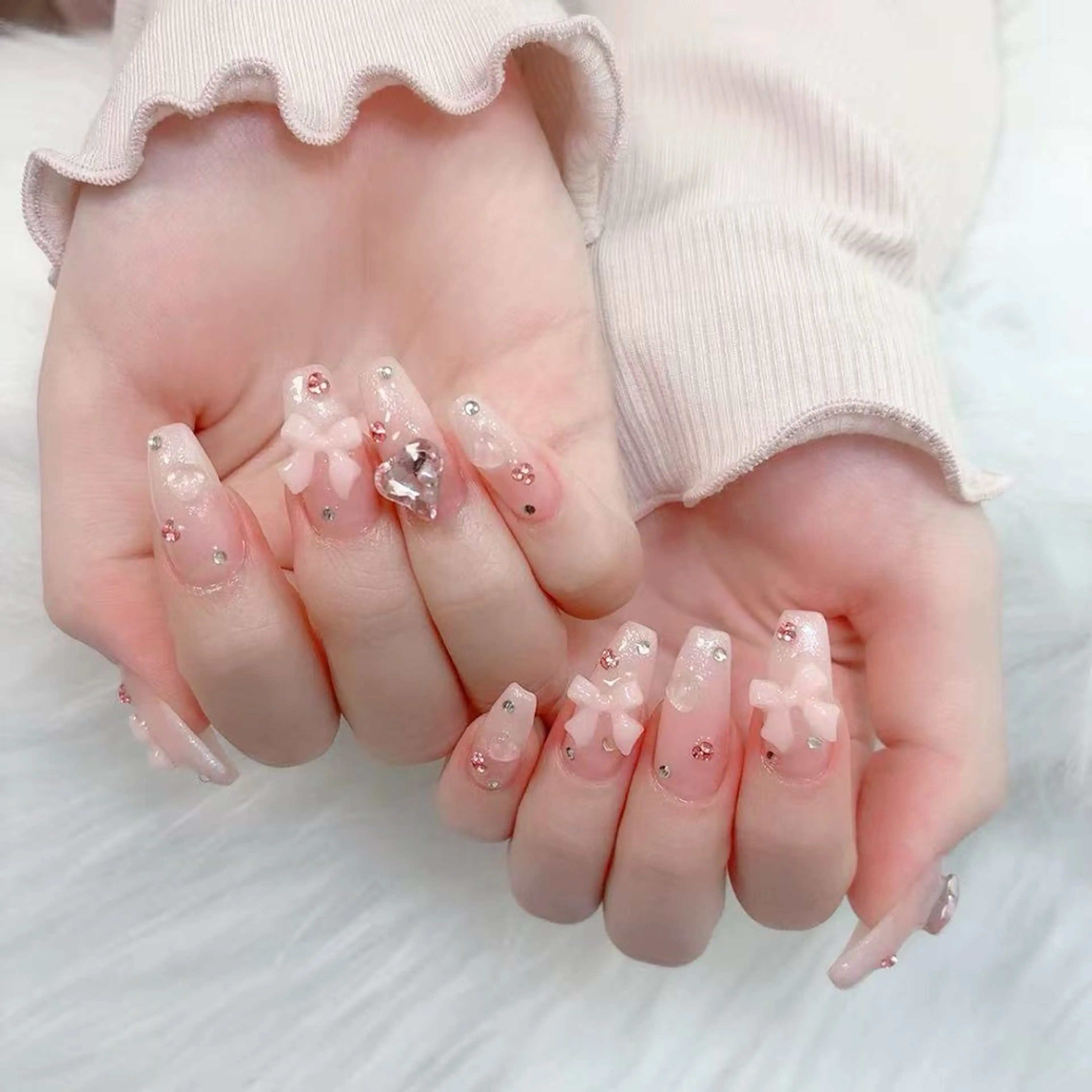ネイル アニマル柄 チークネイル フラッシュネイル フットネイル フレンチネイル ハンドネイル B·U Nail大宮 長さだし専門店のネイルデザイン