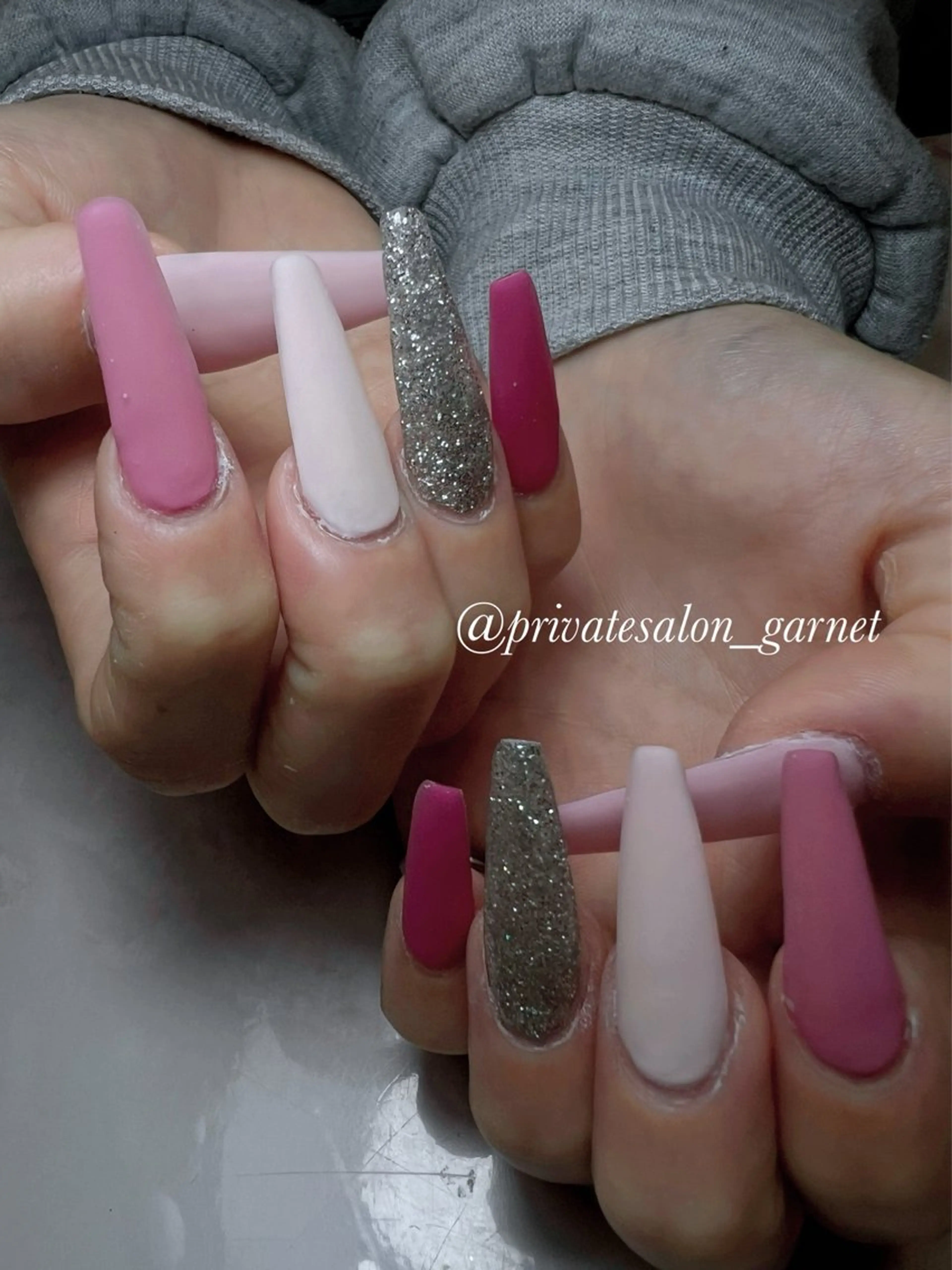 ネイル マットネイル Garnet nailのネイルデザイン