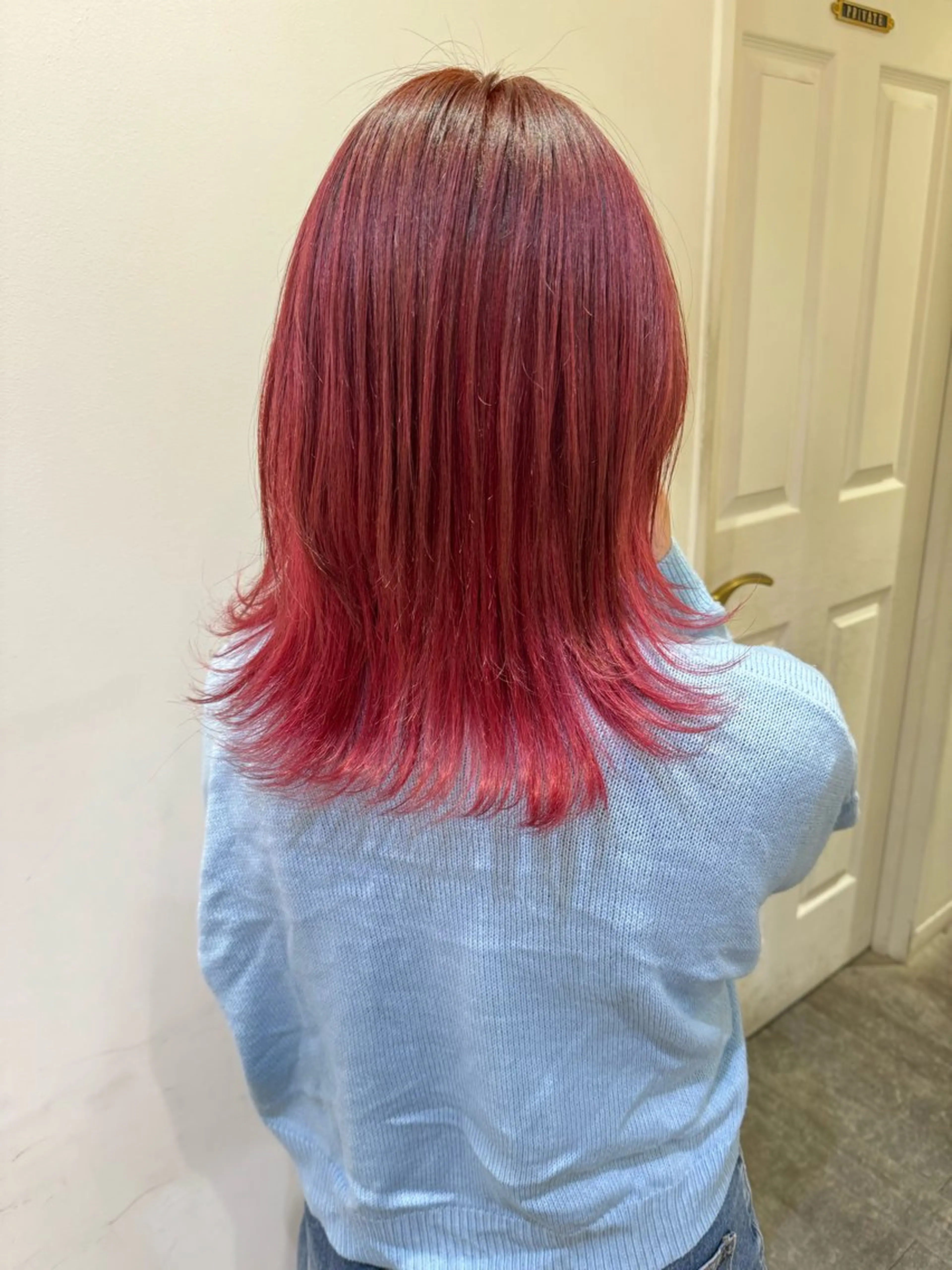 ミディアム カラー ブリーチ ヘアカラー トリートメント 横浜🍒ルーツカラー エクステ／RIEのヘアスタイル