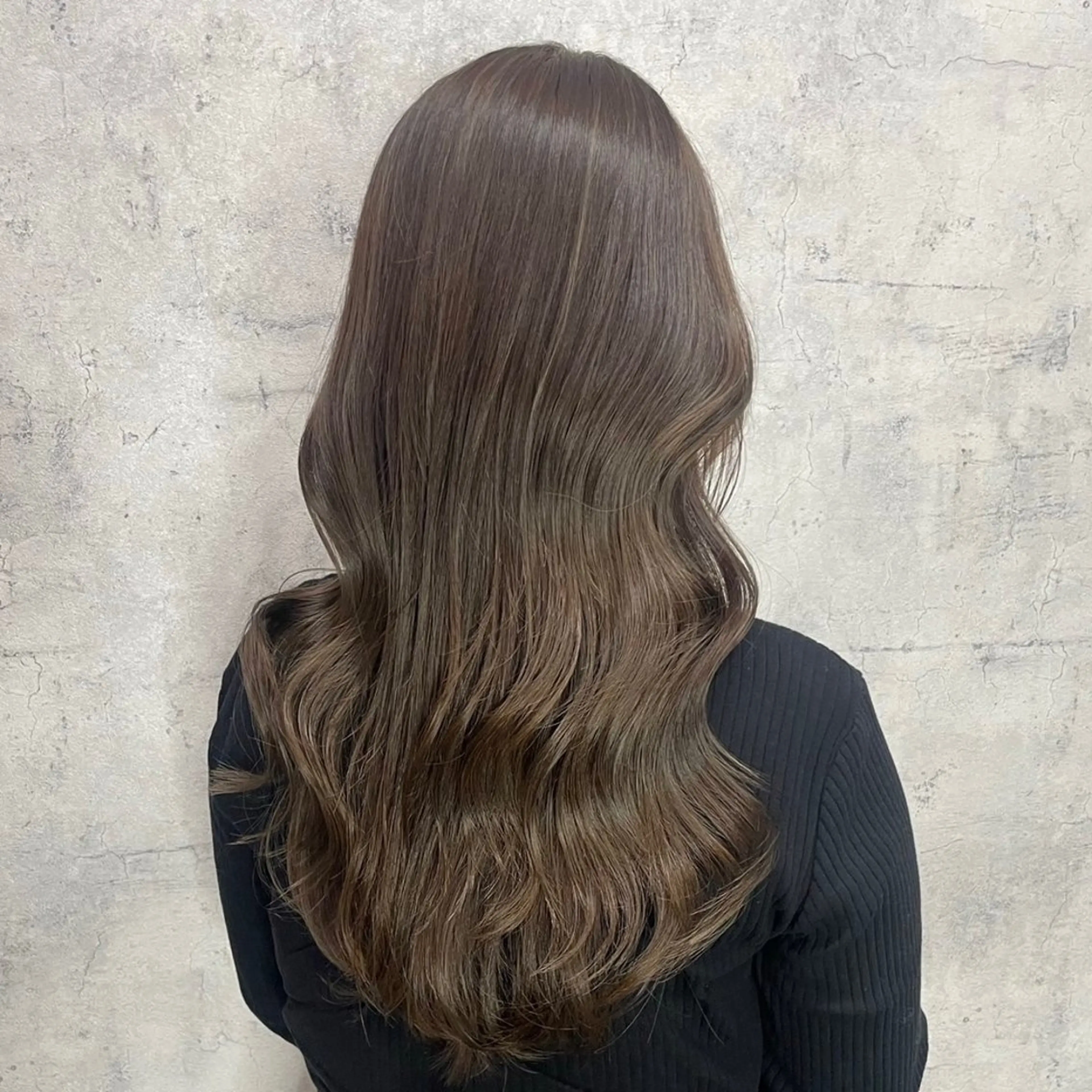 ロング カラー 透明感カラー エクステ・レイヤ ーカット松下宗翔のヘアスタイル