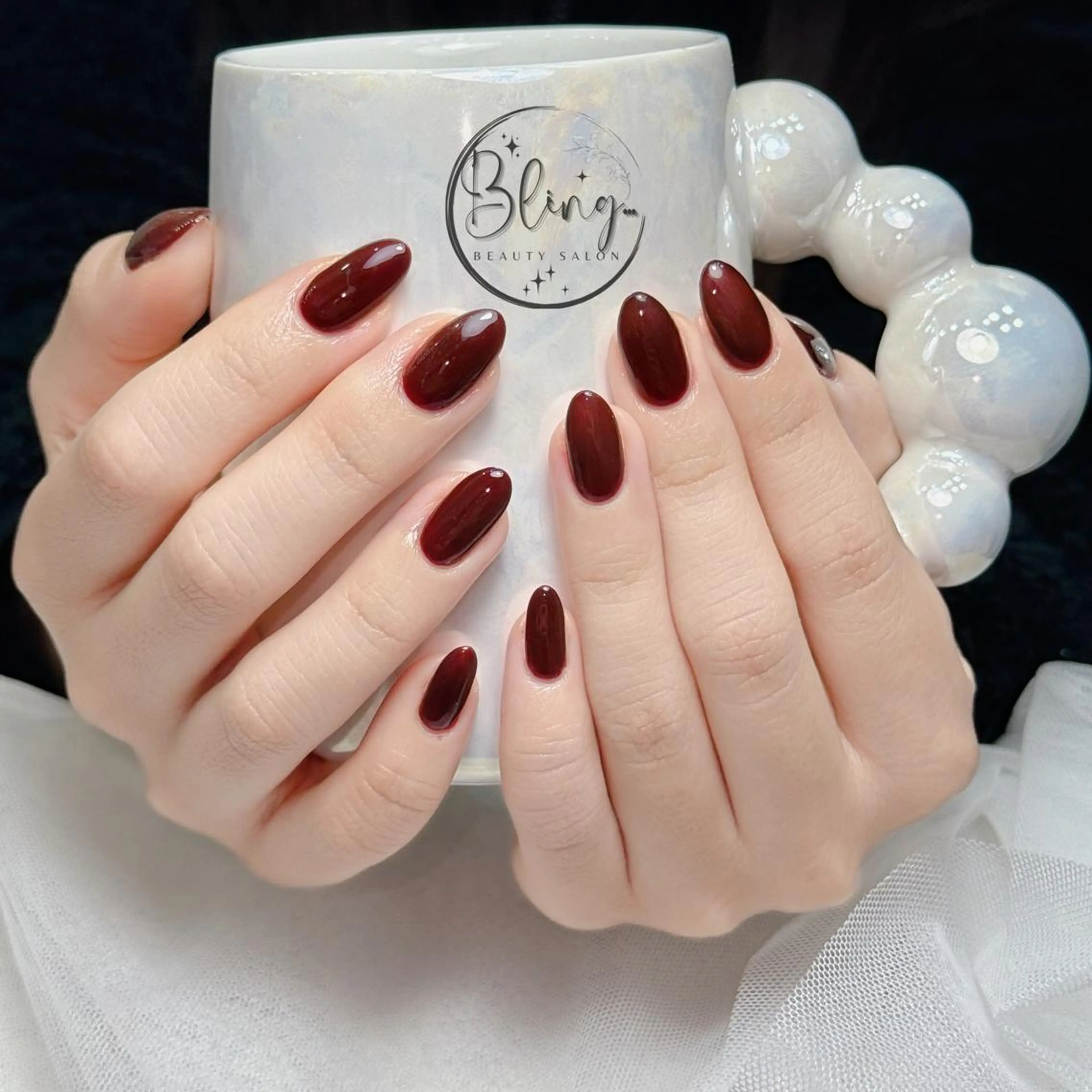 セミロング 韓国風ヘア ハンドネイル Bling Salonのネイルデザイン