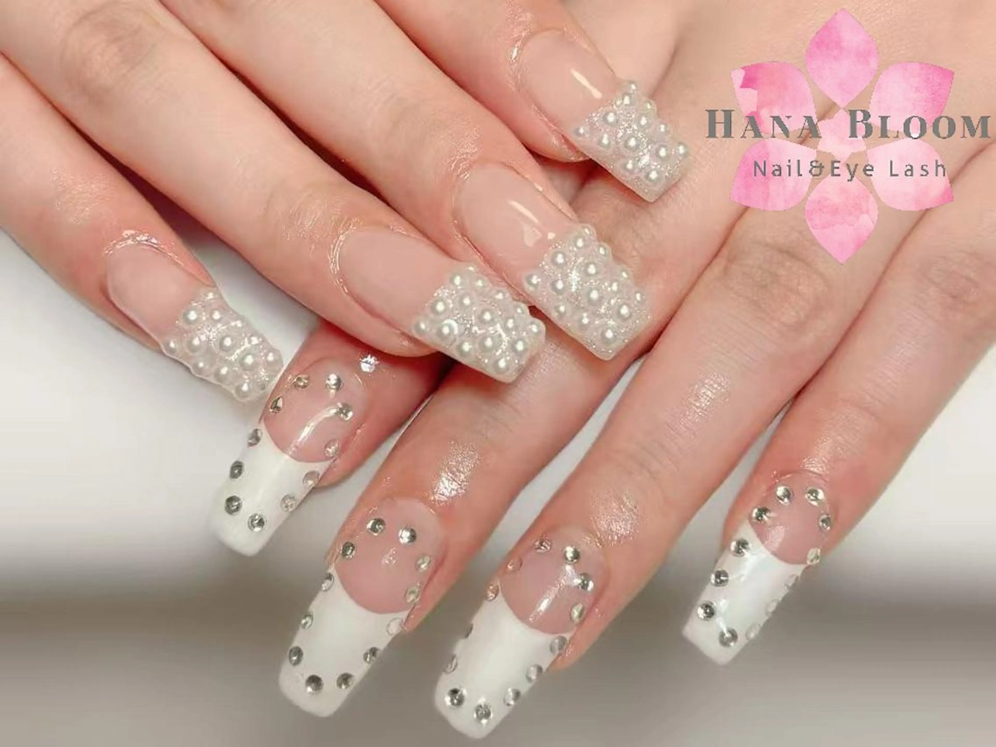 ネイル 長さ出し フレンチネイル ジェルネイル マグネットネイル 持ち込み ハンドネイル ハンドケア Hana Bloom Nail 練習モデルのネイルデザイン