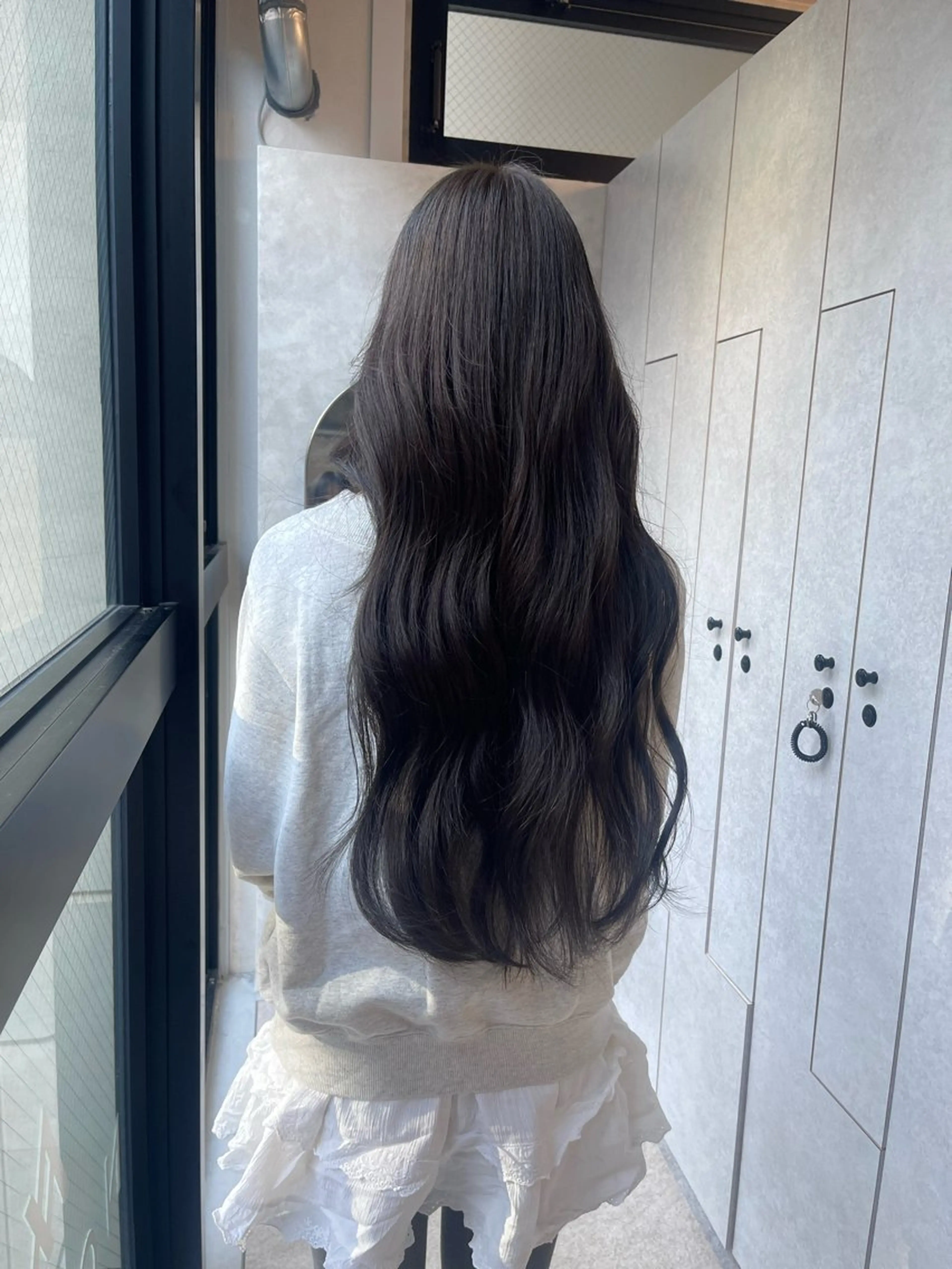 カラー ブリーチ 透明感カラー ダブルカラー ブリーチなしカラー オリーブカラー ヘアカラー モテカラー🫧💕 RIOのヘアスタイル