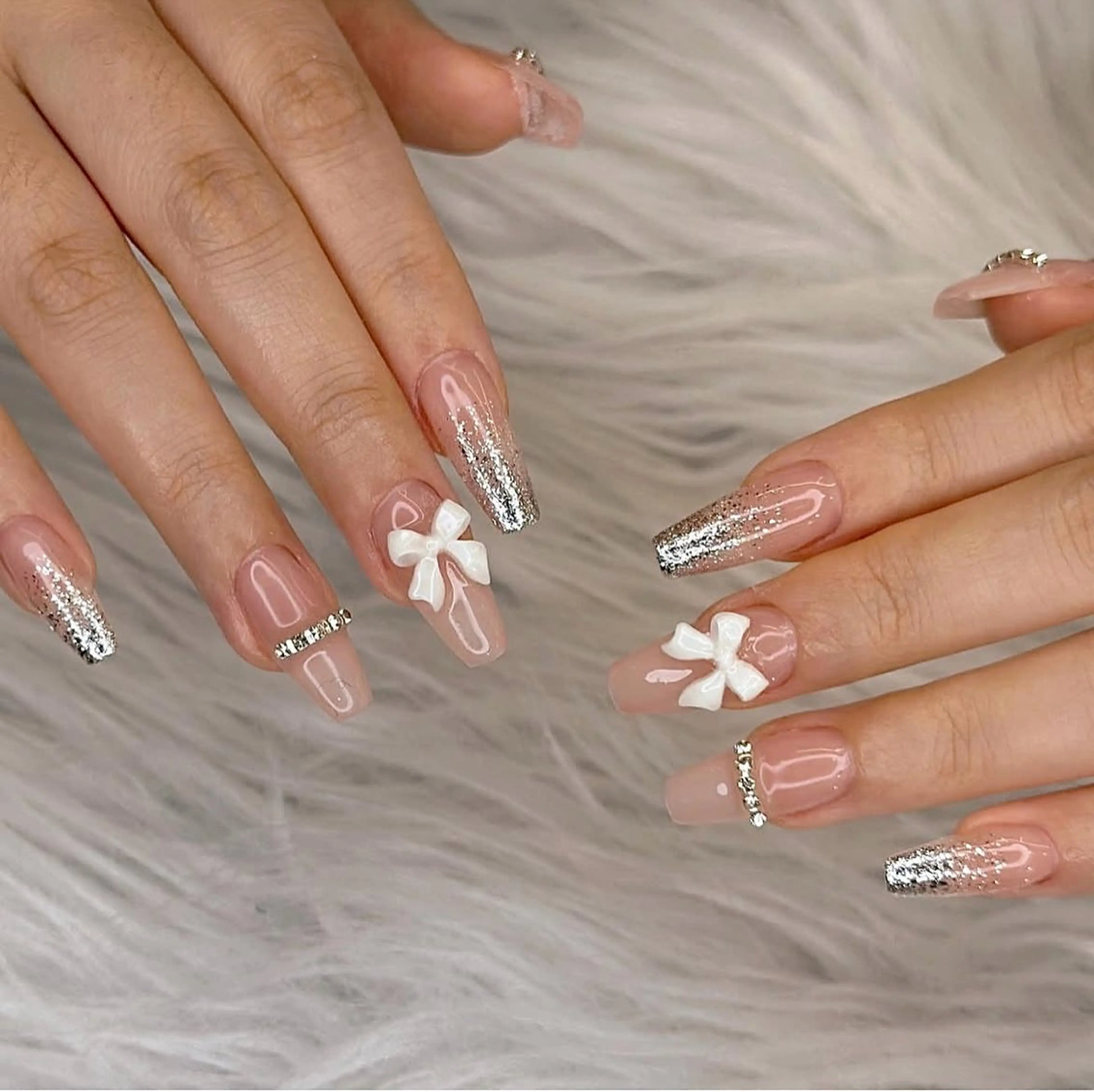 ネイル フレンチネイル ジェルネイル 韓国ネイル マグネットネイル ネイルチップ Rin Nail 新大久保店のネイルデザイン