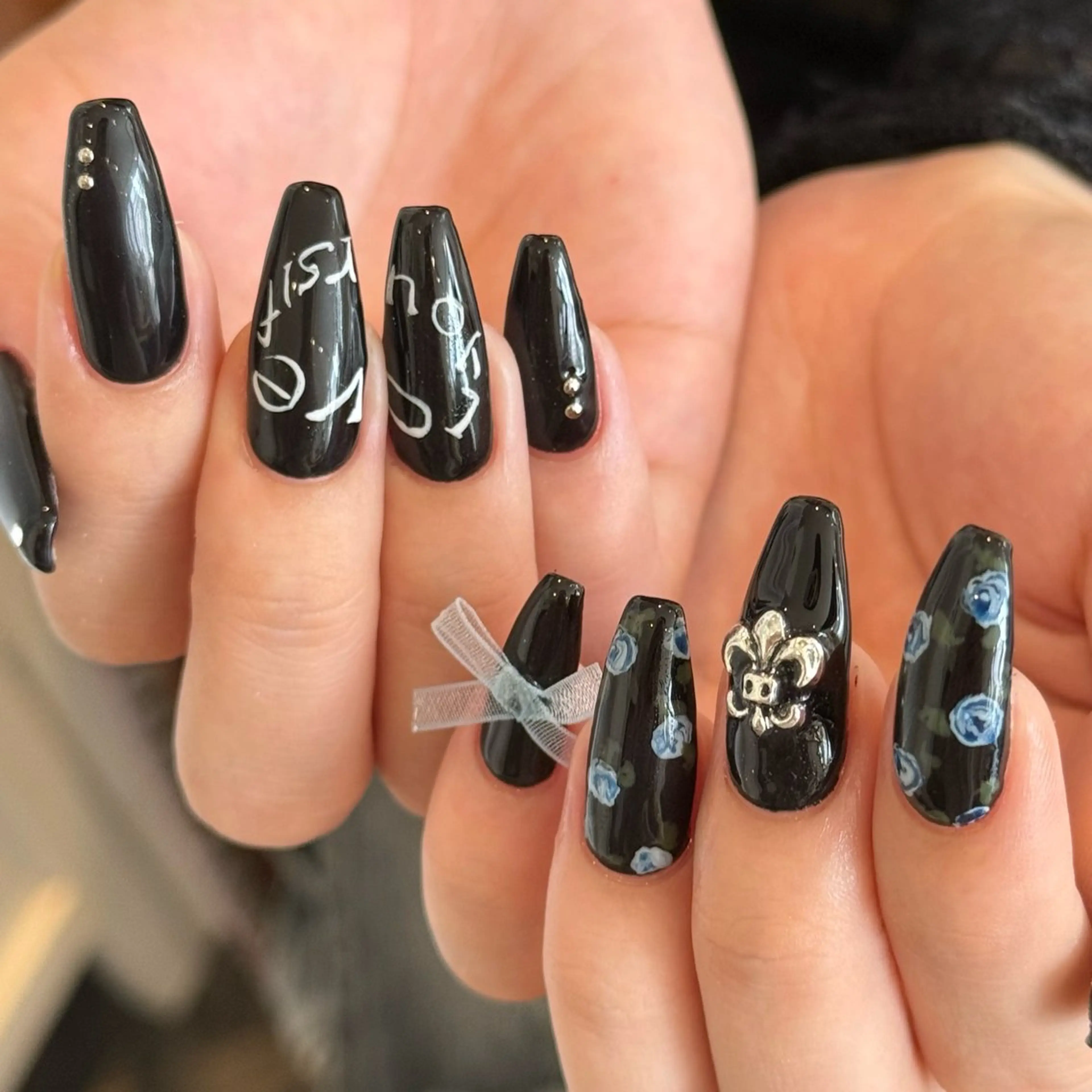 ネイル ニュアンスネイル ハンドネイル 羽鳥 薫乃のネイルデザイン