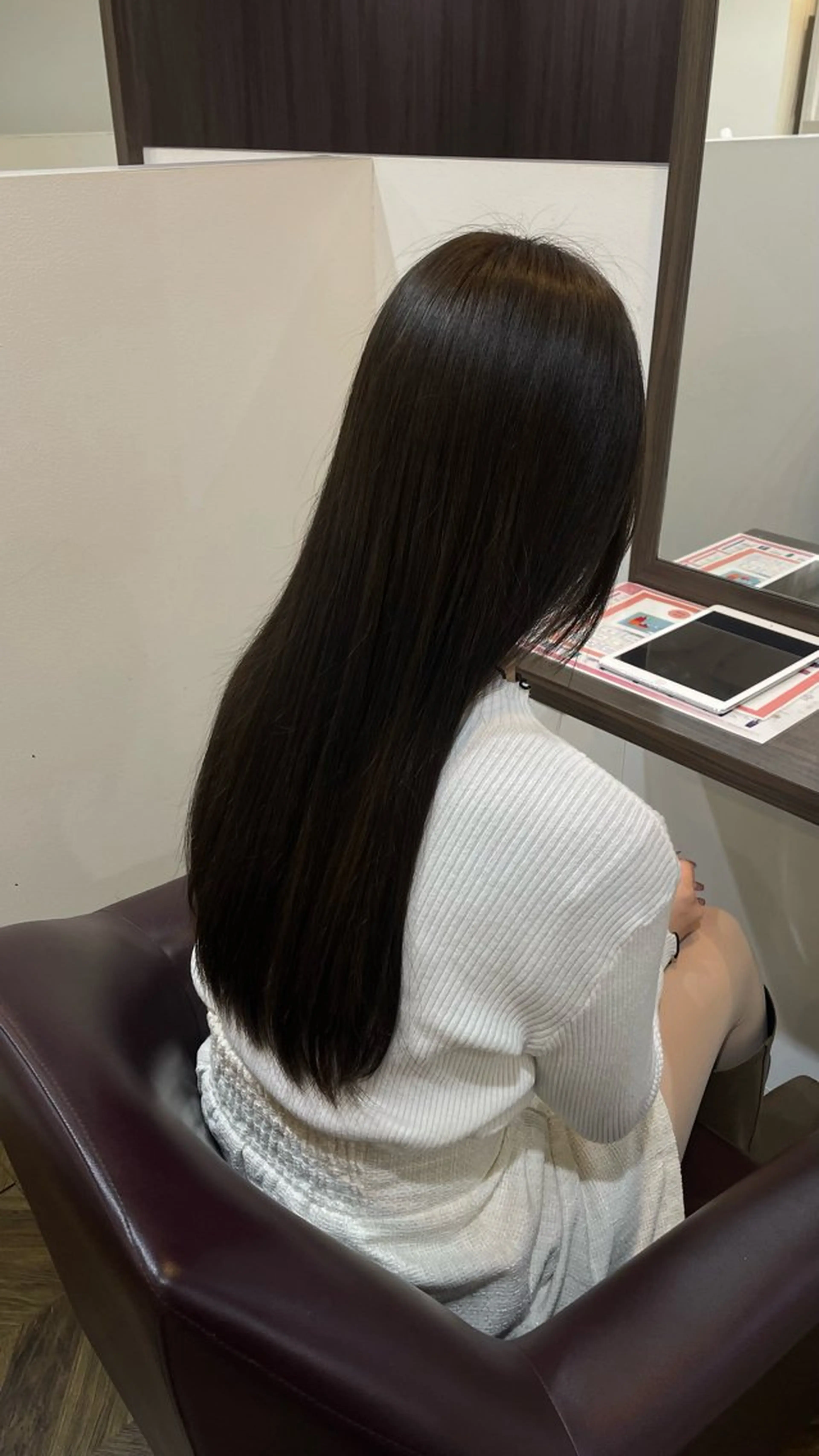 カラー ブラウンカラー 透明感カラー 川原 飛奈のヘアスタイル