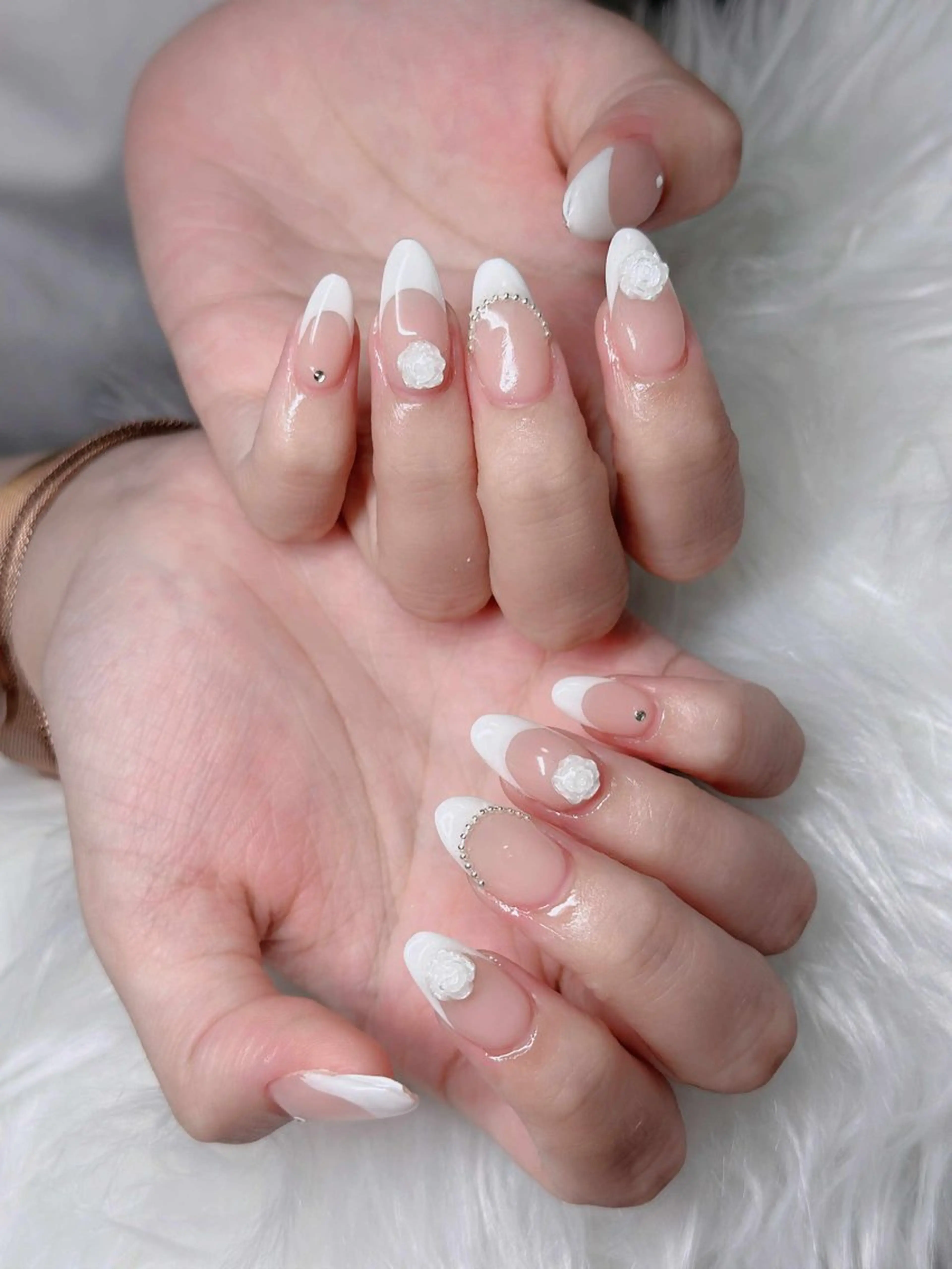 ネイル フレンチネイル ジェルネイル ガラスフレンチ ハロウィン ハート ハンドネイル H.baby Nail Salonのネイルデザイン