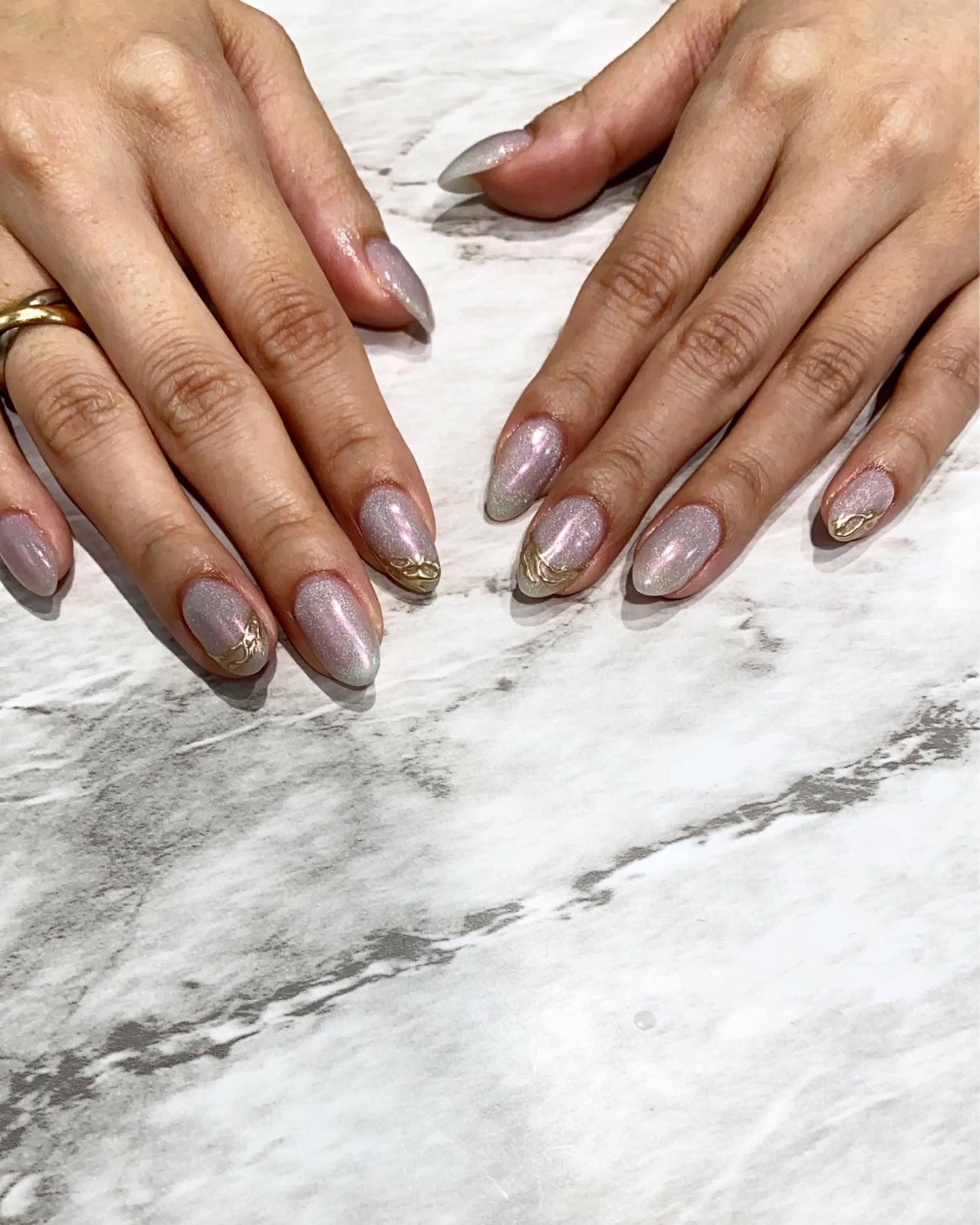 ネイル 氷ネイル・うるうるネイル マグネットネイル ミラーネイル ハンドネイル フットネイル ハンドケア nail salon  AlgeTy所属・✴︎:.｡. MAKI.｡.:✴︎のネイルデザイン