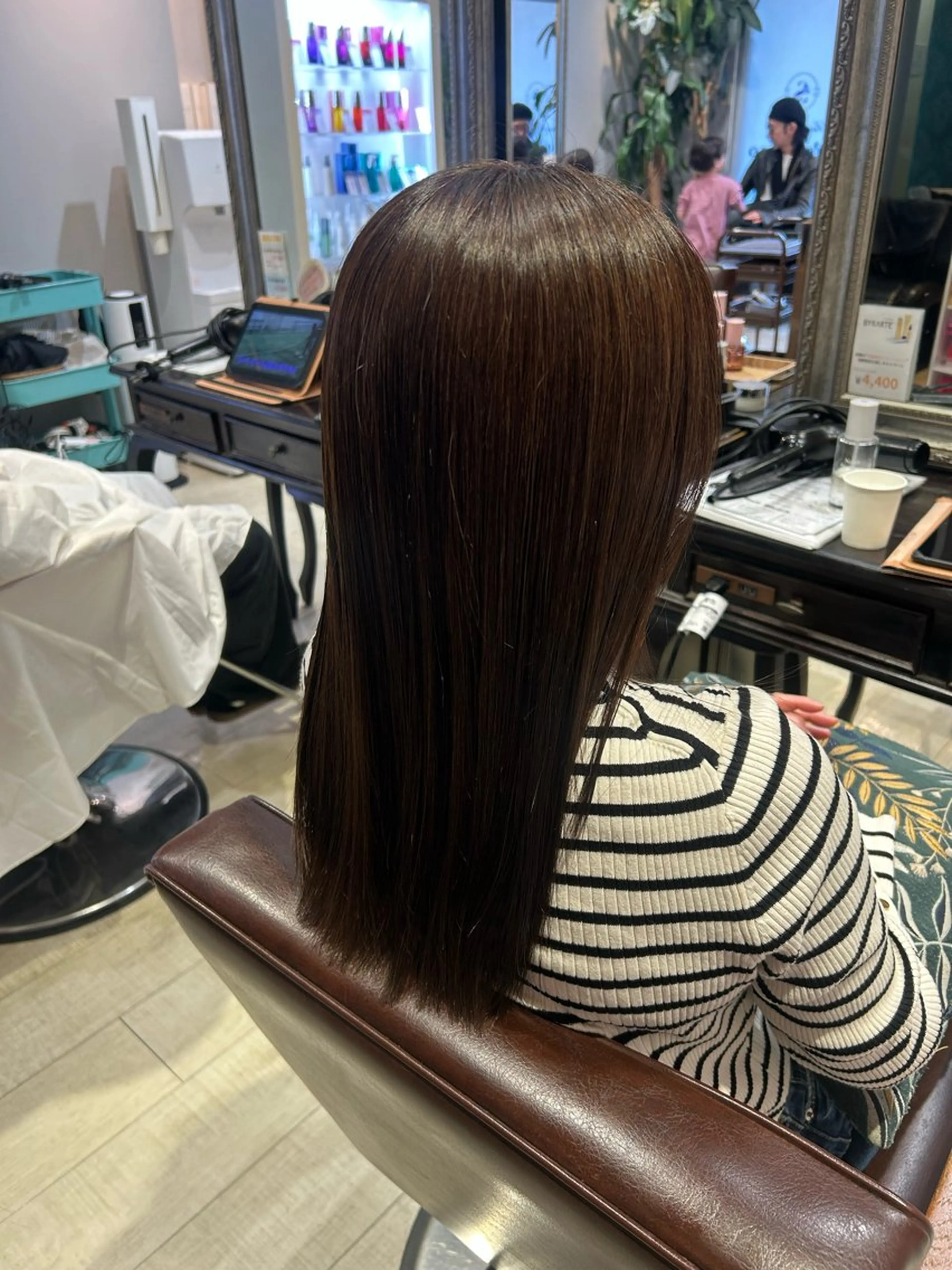 セミロング ヘアカラー 暖色カラー｜艶髪｜ 🥨AIKA🥨のヘアスタイル