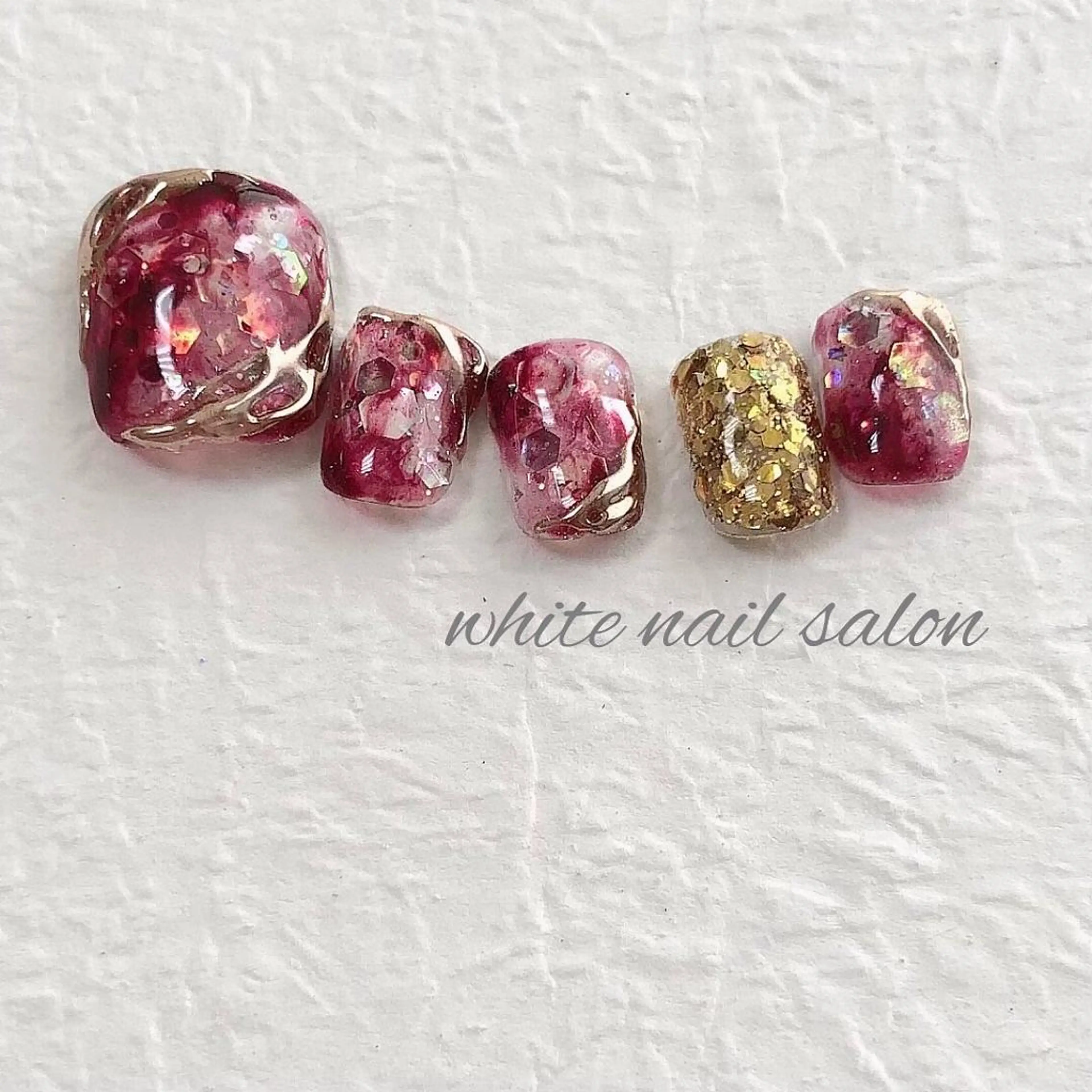 ネイル ジェルネイル ハードジェル 持ち込み ソフトジェル フットネイル white nail salonのネイルデザイン