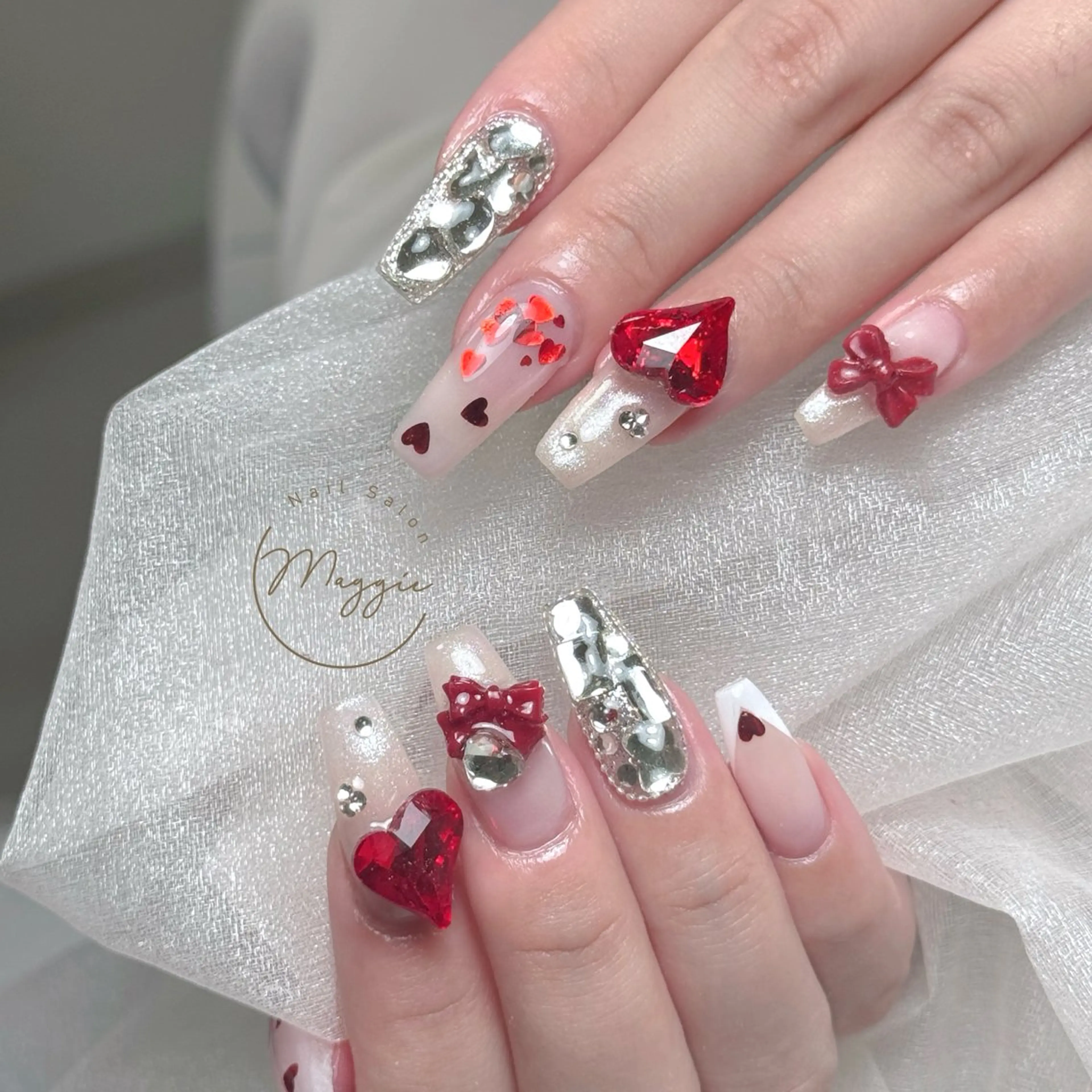 ネイル Maggie Nail🦩のネイルデザイン