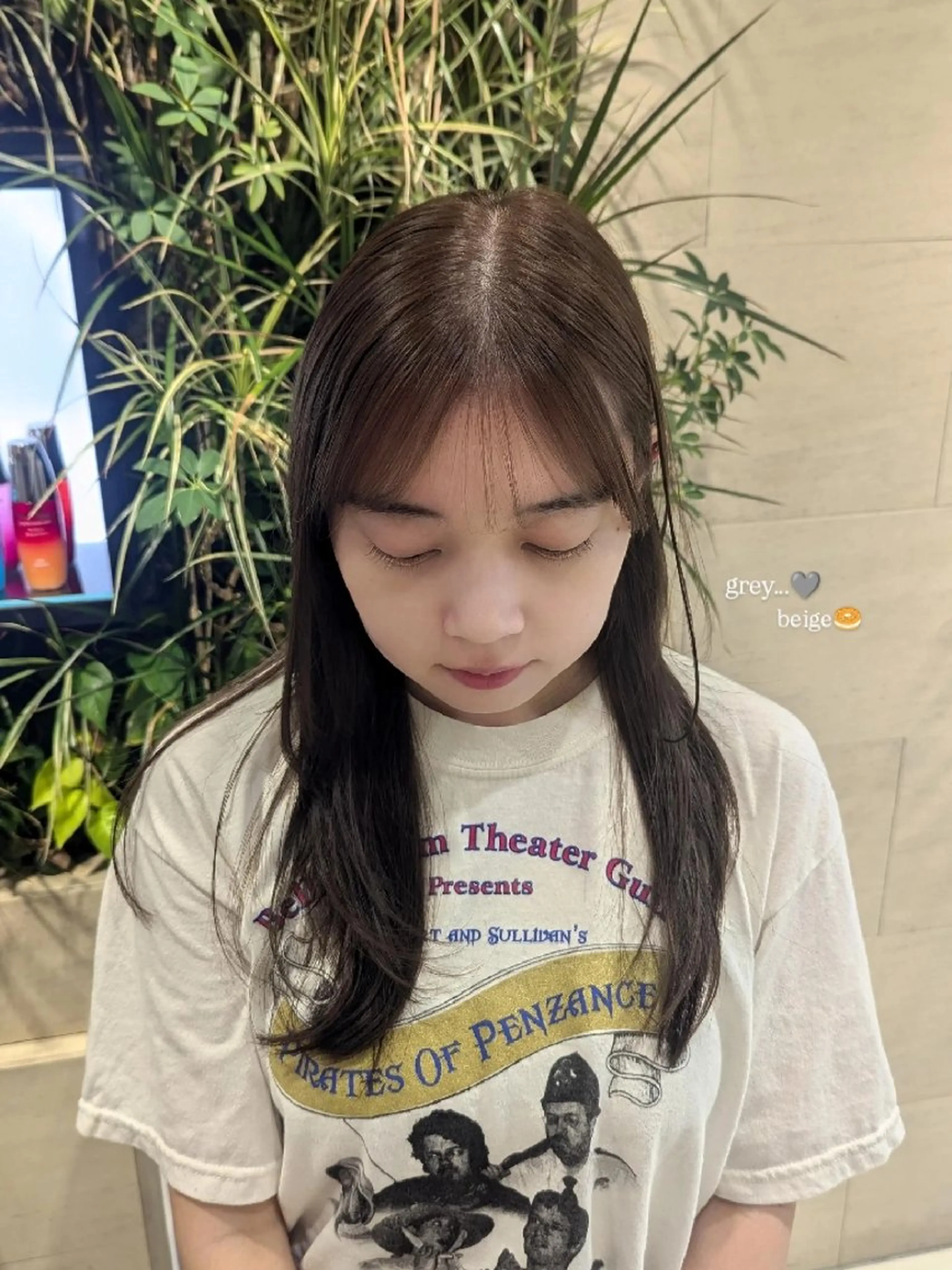 セミロング ヘアカラー 顔周りカット/お呼ば れヘア/レイヤーのヘアスタイル