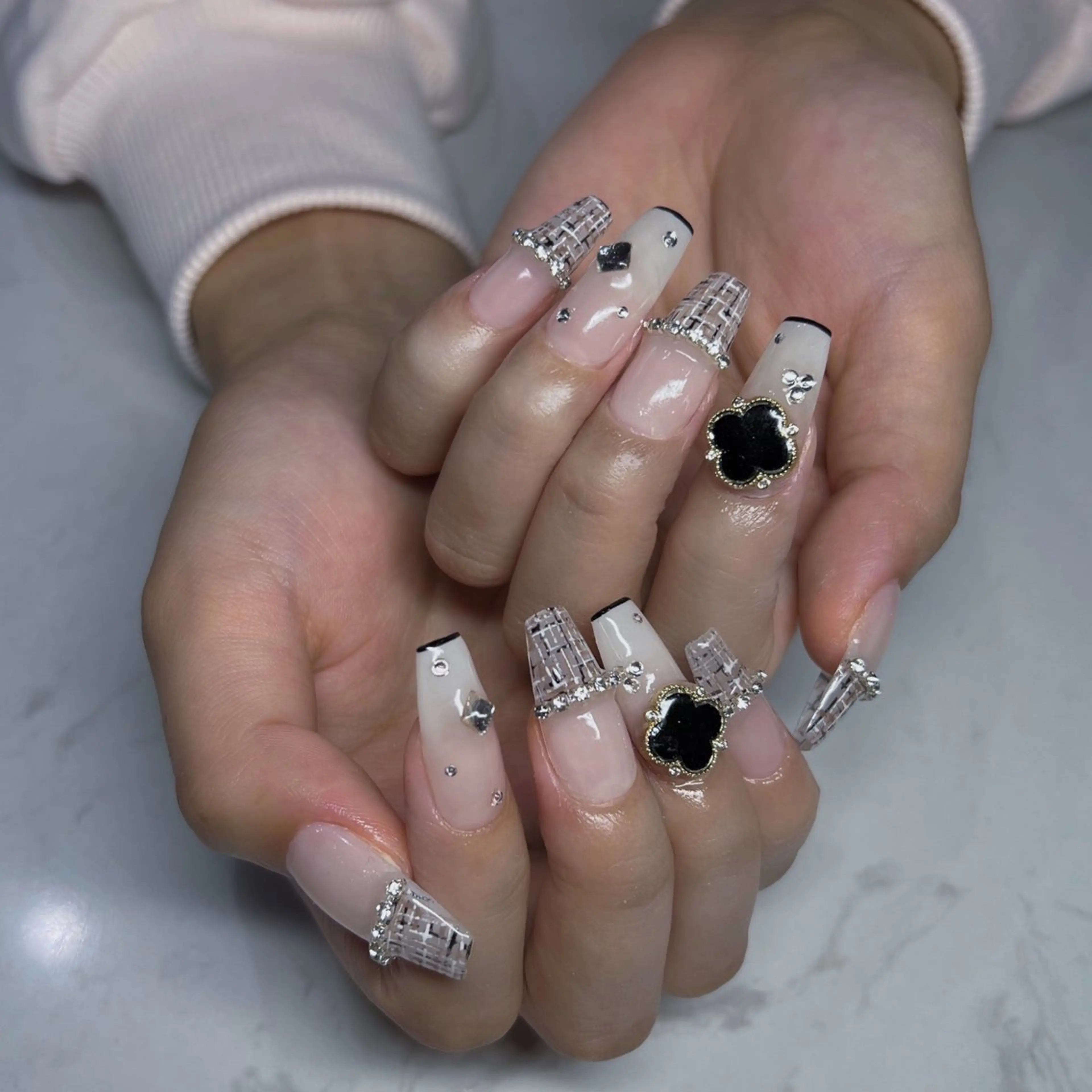 ネイル アートネイル オーロラネイル フットネイル 韓国ネイル ロングネイル Yudia Minoriのネイルデザイン