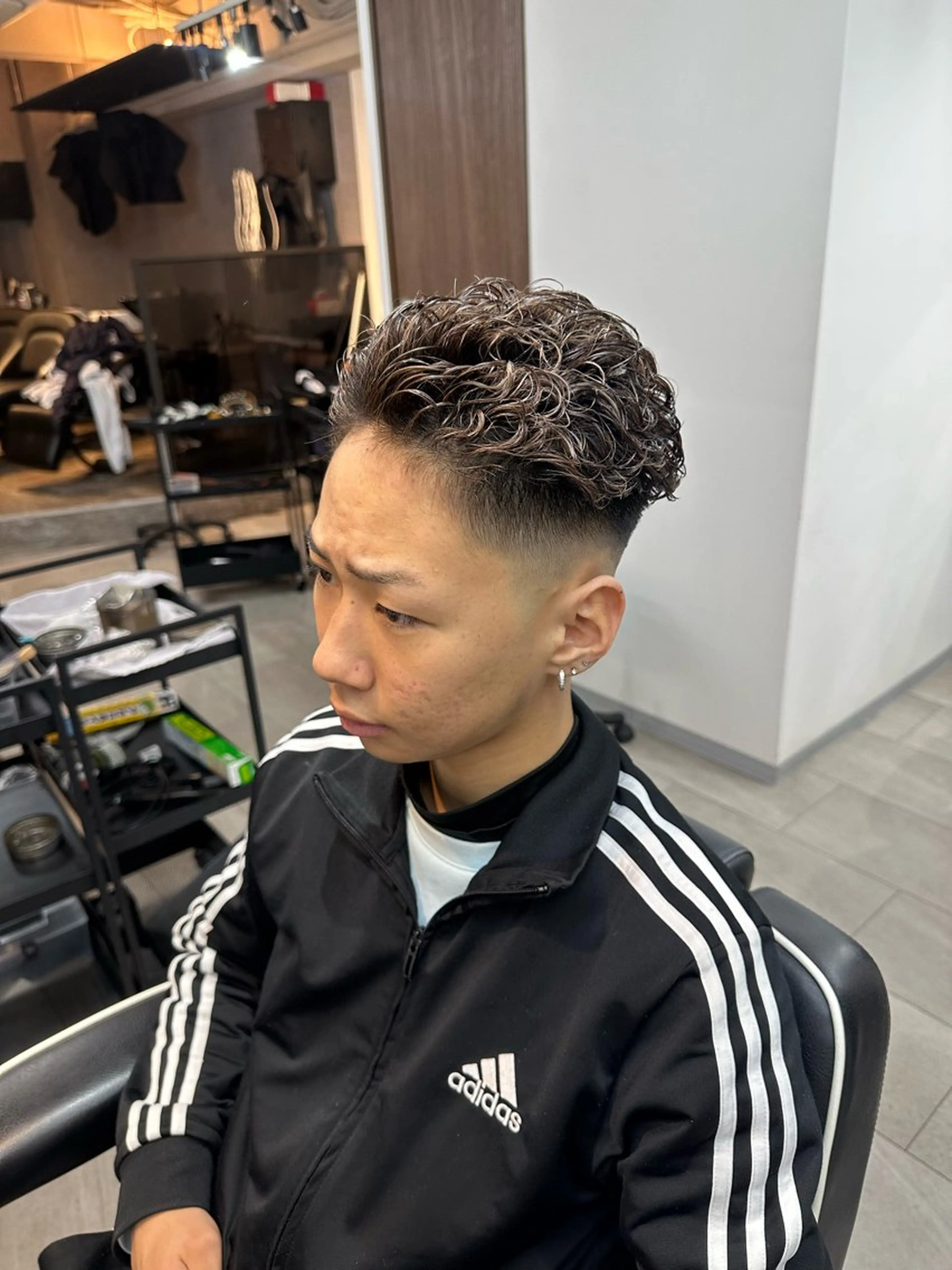 カラー パーマ メンズ 🇺🇸大宮パーマ 波巻き/ツイスパのヘアスタイル