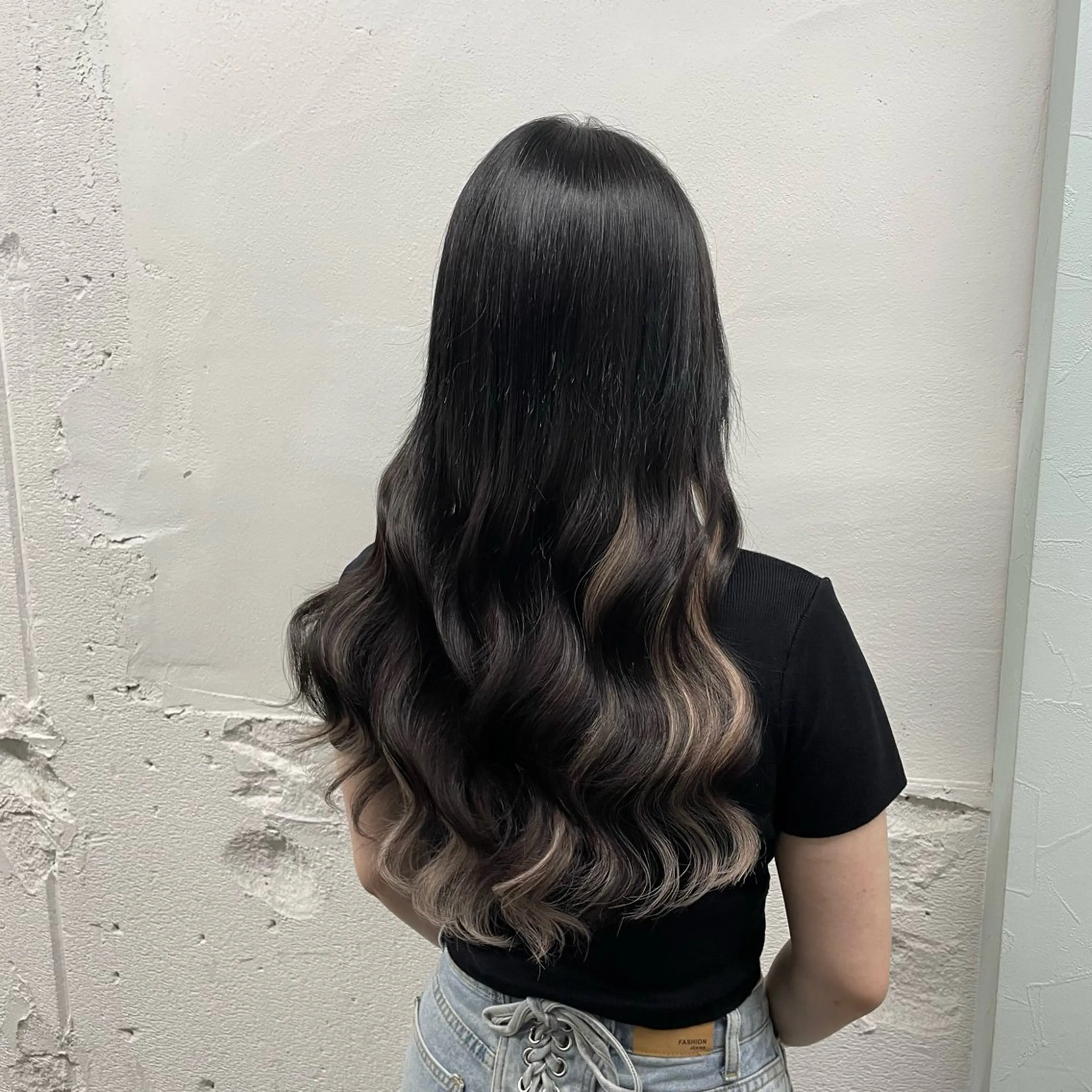 ロング カラー シールエクステ バレイヤージュ ミストバング ダークグレー ダークグレージュ ヘアカラー エクステ 🧡艶髪ちゅるん髪 🫧🧡YUKI❄️のヘアスタイル