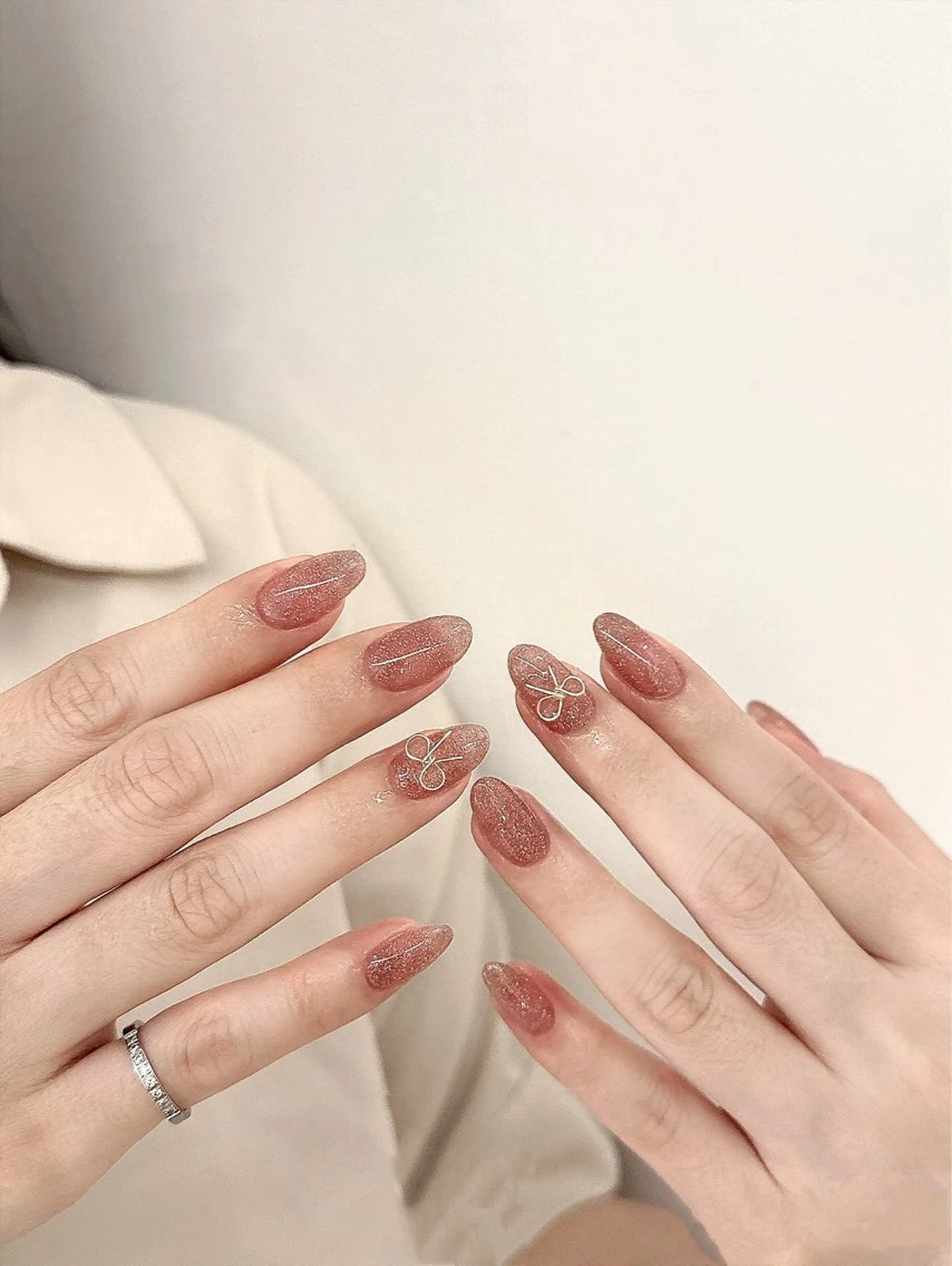 【HAND】大人気🦋ぷるぷる水光ネイルカラー2色までOKフラッシュネイルの写真