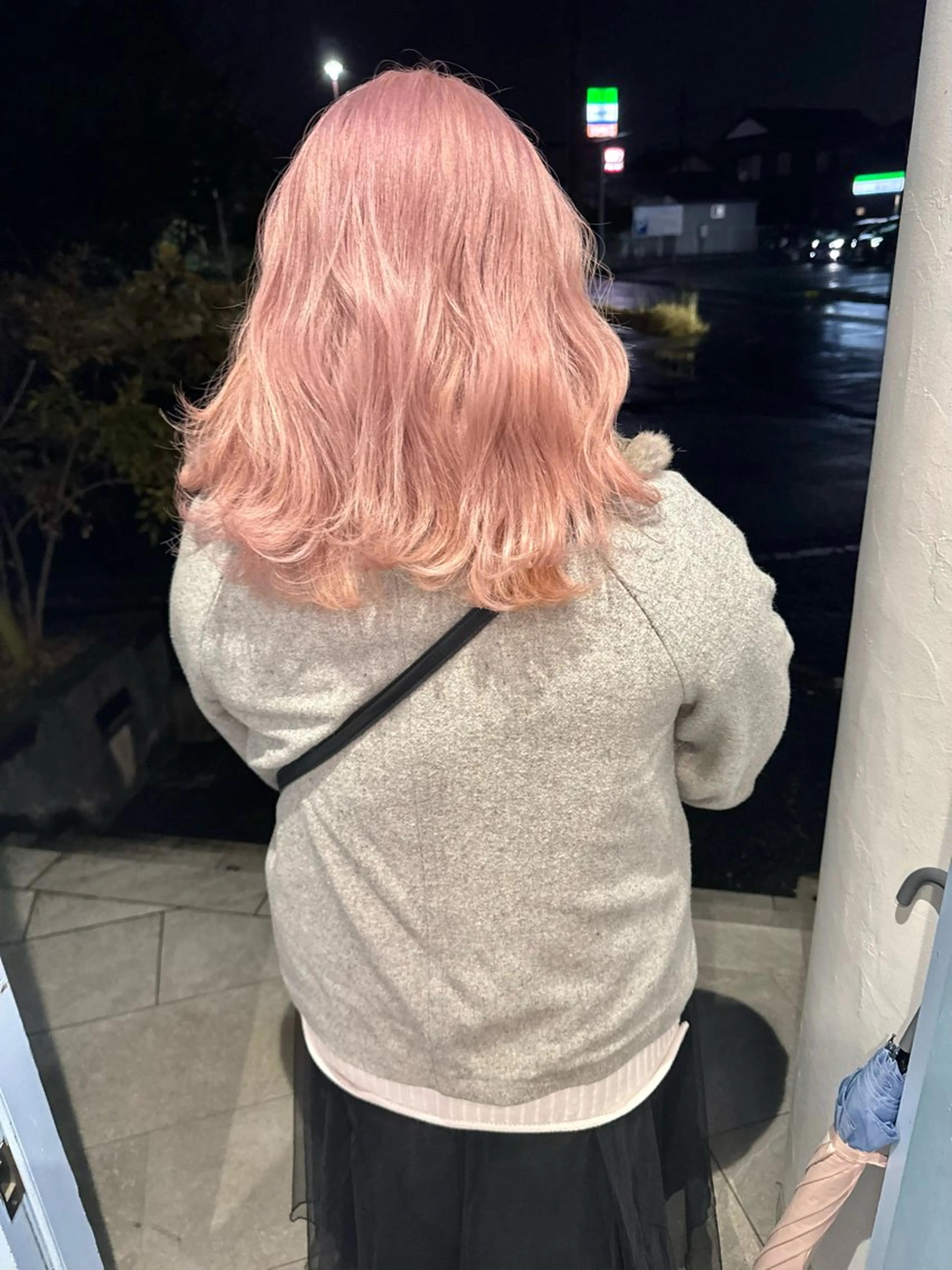 セミロング ヘアカラー トリートメント Lit.豊橋 夏目のヘアスタイル